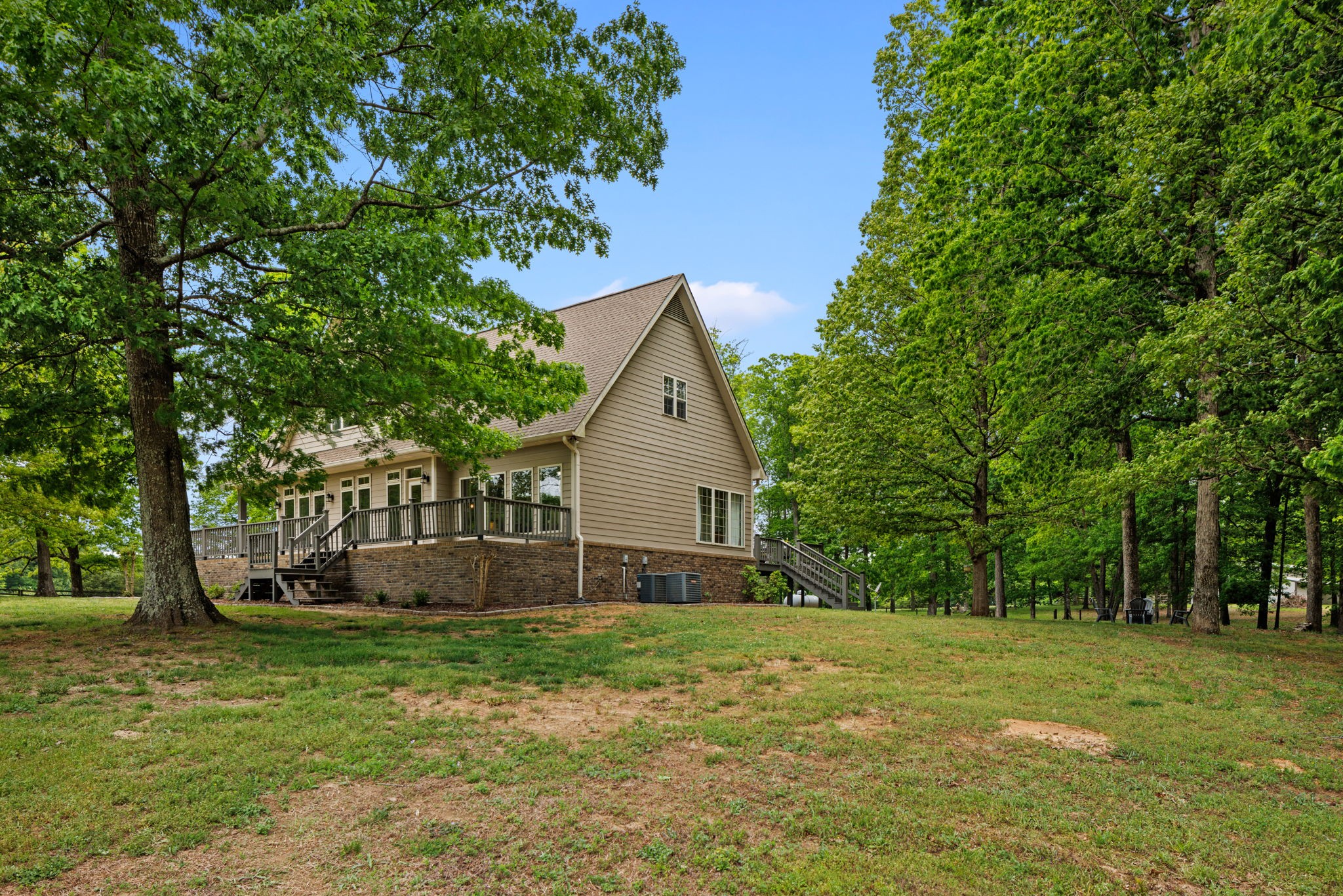 401 County Road 432 Property Photo 5