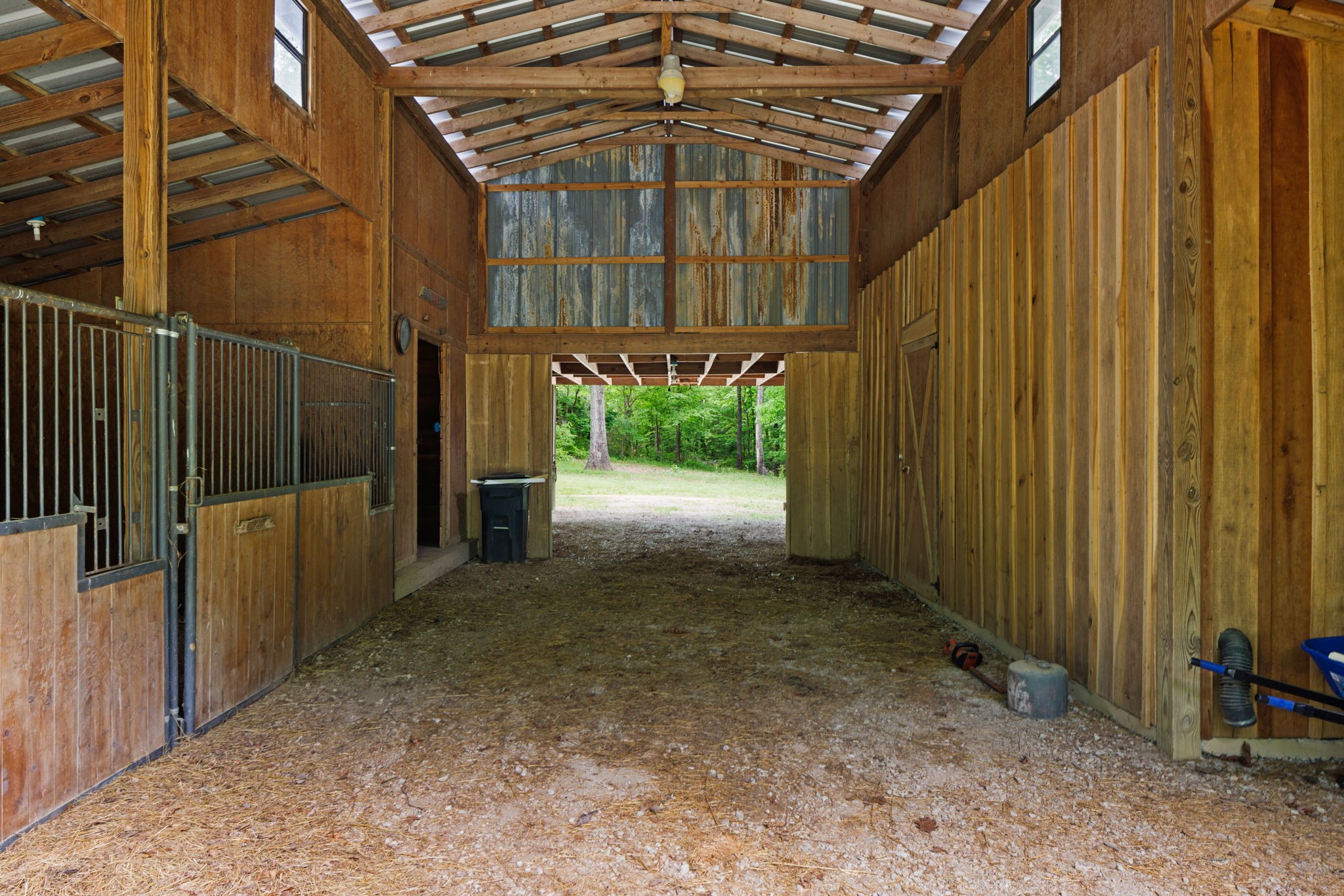 401 County Road 432 Property Photo 56