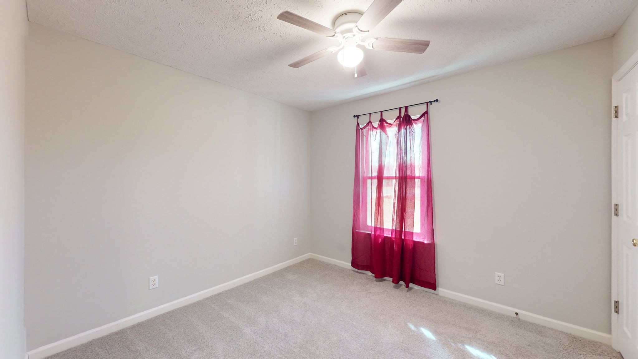 230 Sky Harbor Dr Property Photo 12