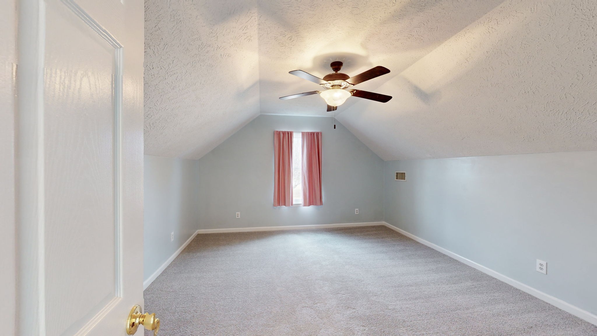 230 Sky Harbor Dr Property Photo 23