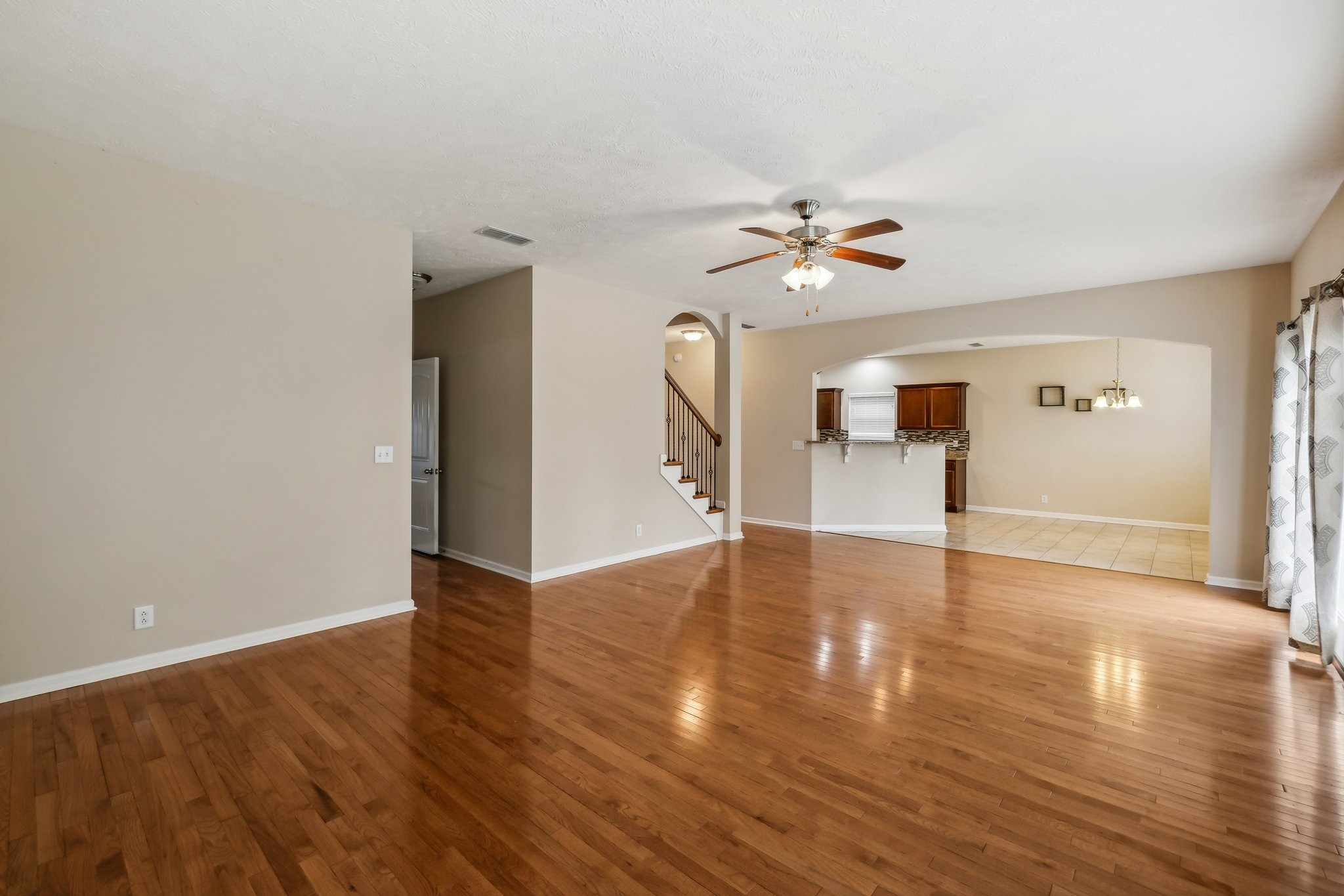 3516 Oval Hesson Ln Property Photo 5