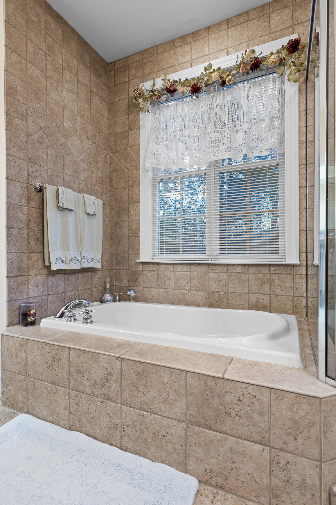 8710 Hidden Branches Road Property Photo 28
