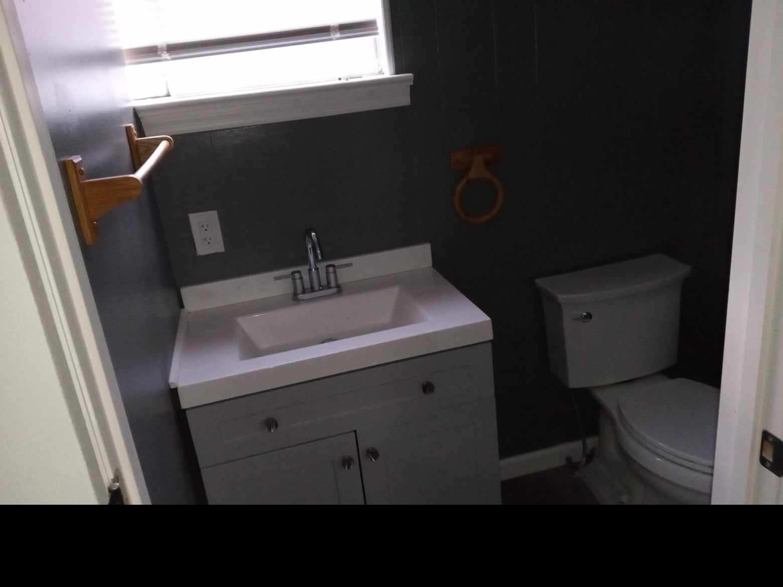 27 W 51st St Property Photo 4