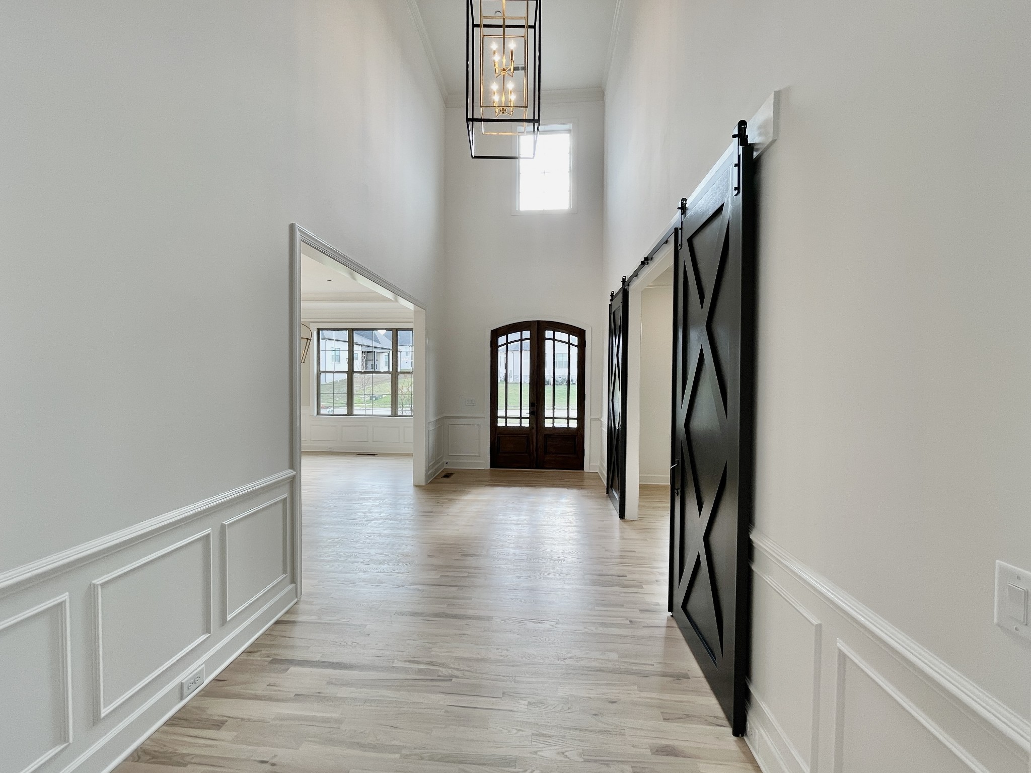 1752 White Hart Lane Property Photo 3
