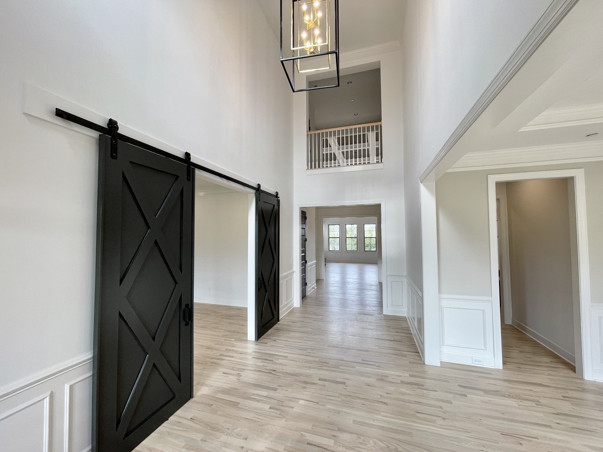 1752 White Hart Lane Property Photo 4