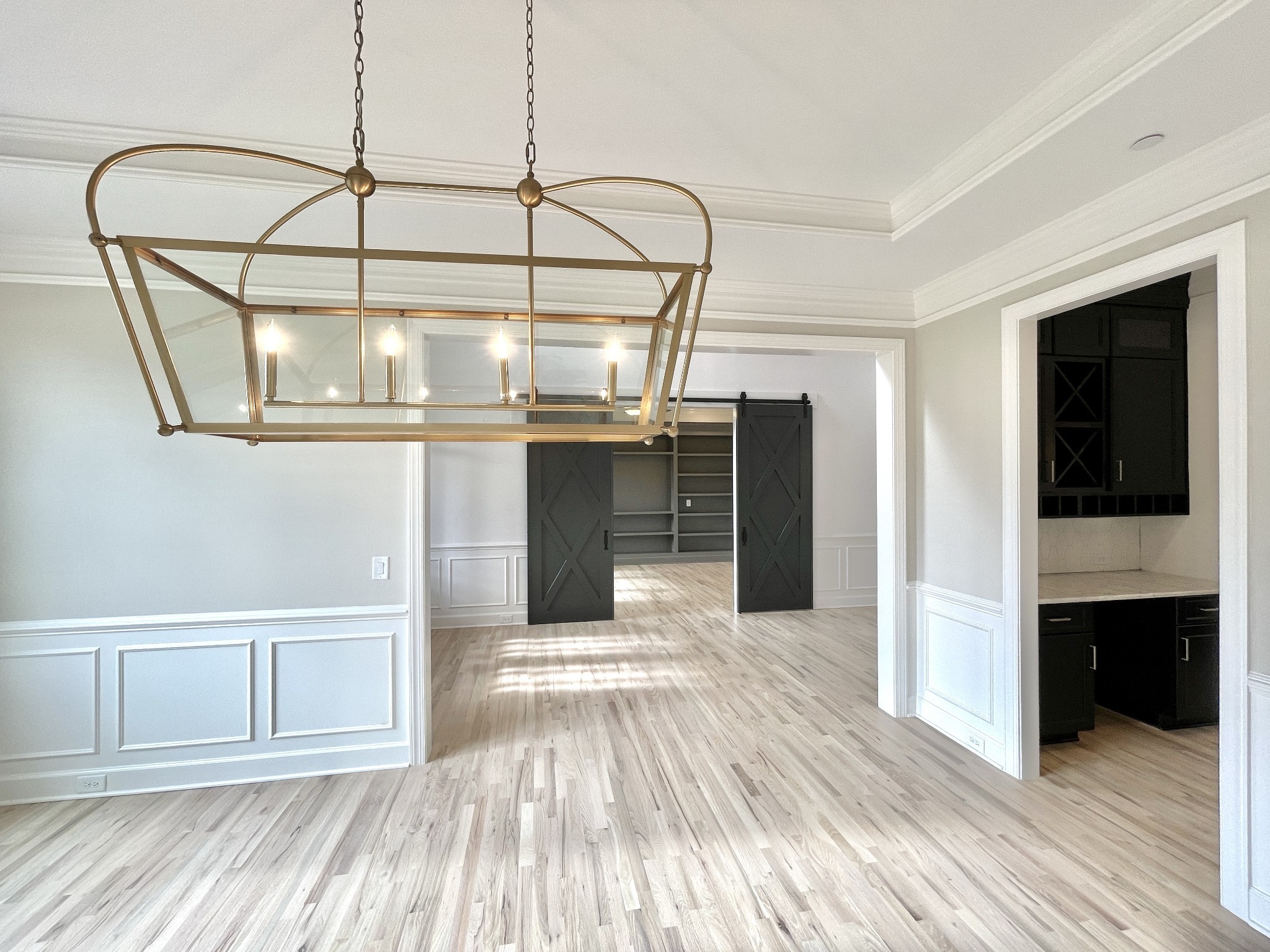 1752 White Hart Lane Property Photo 7