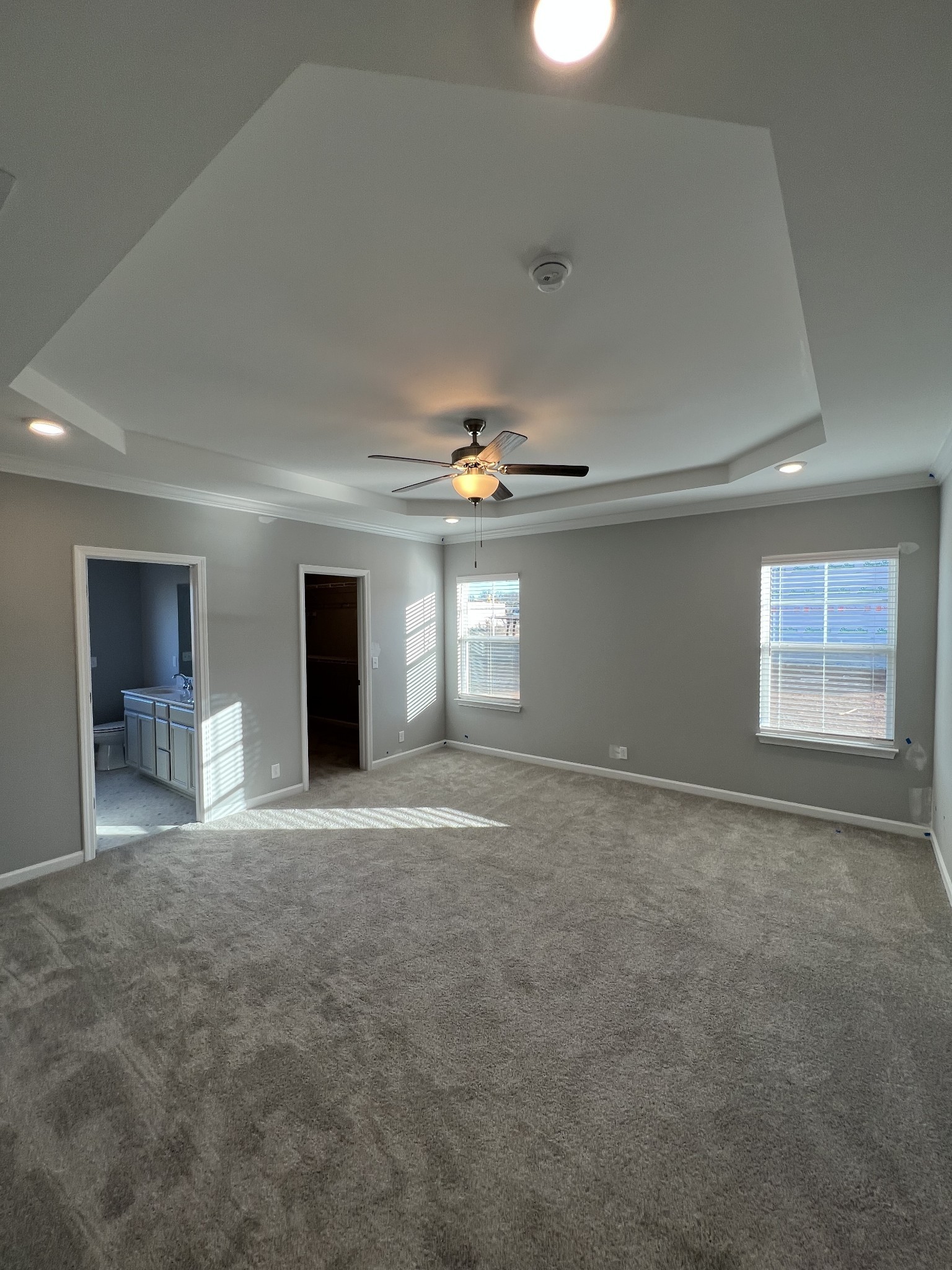 5822 Craven Lane Property Photo 3