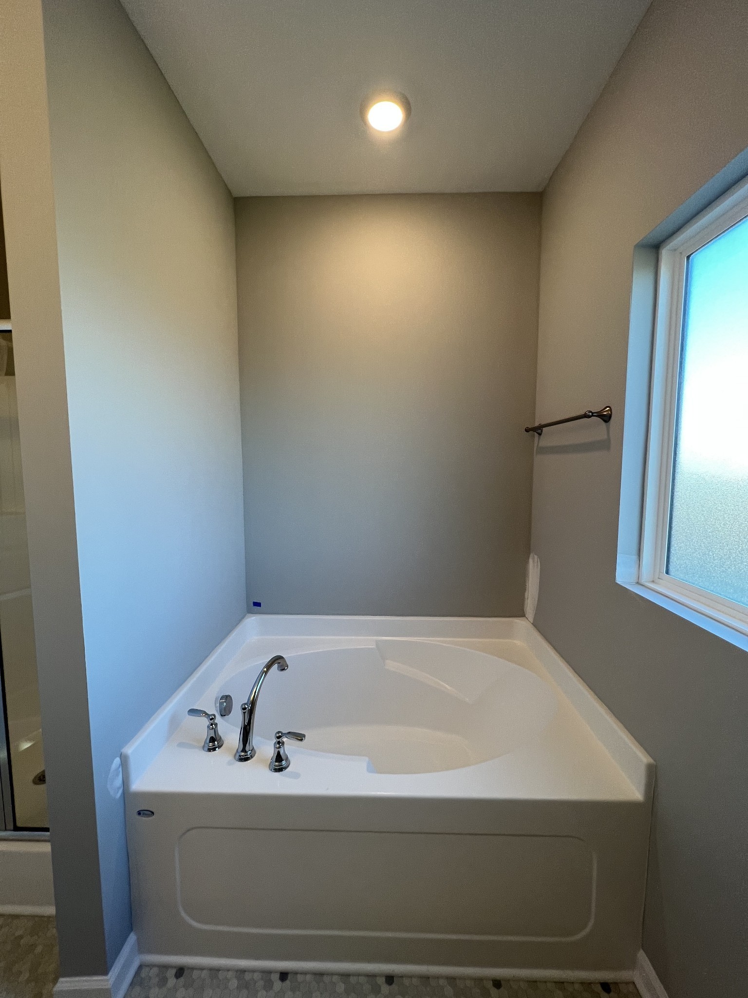 5822 Craven Lane Property Photo 5