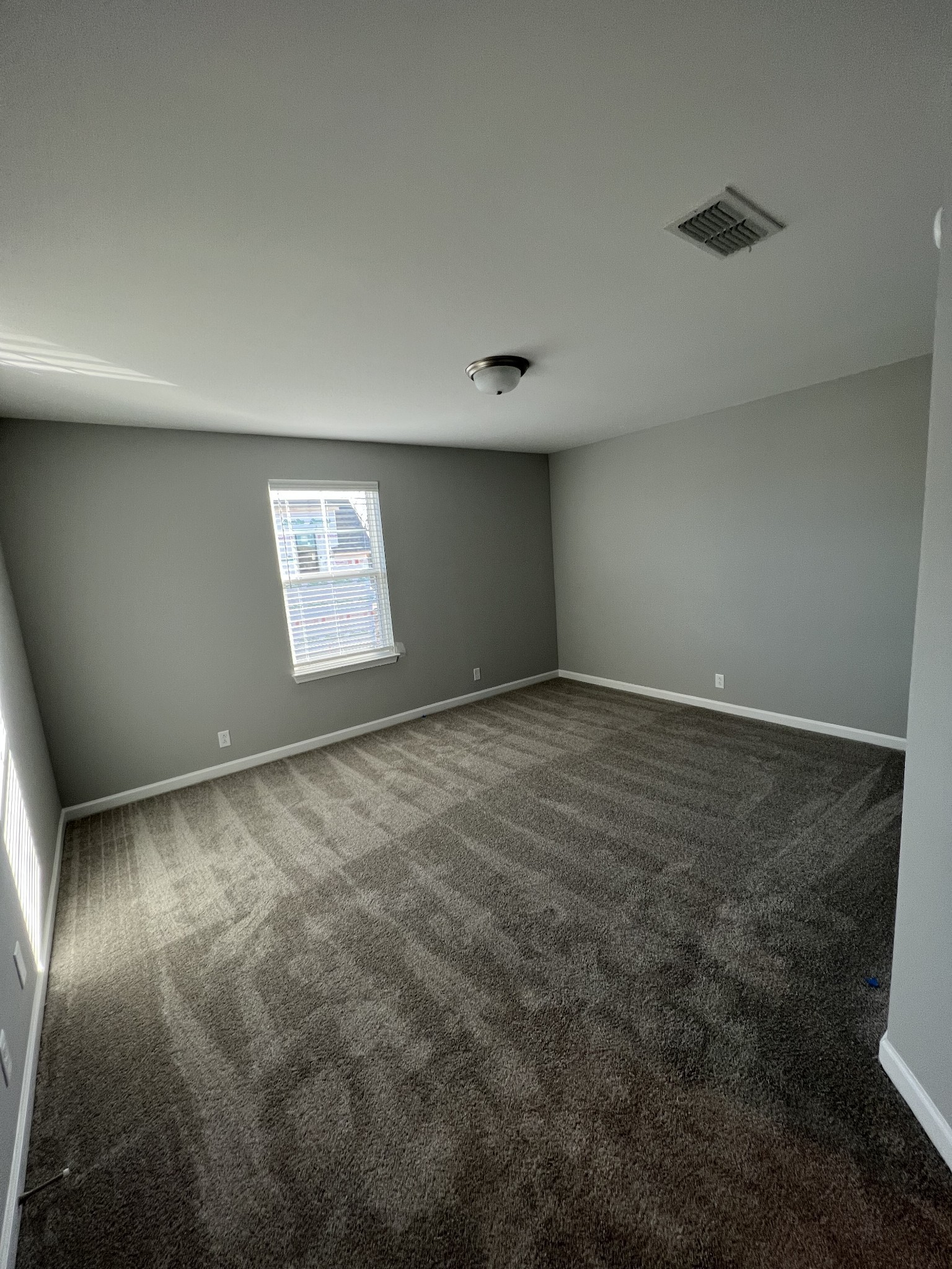 5822 Craven Lane Property Photo 8