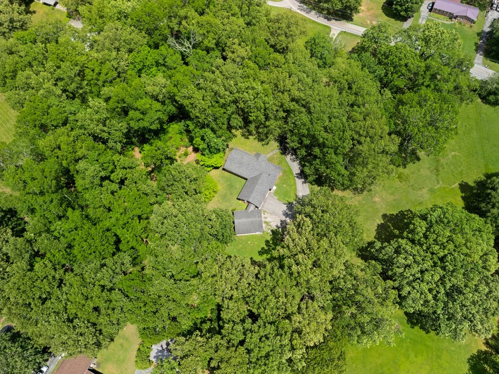 601 Marbury Rd Property Photo 5