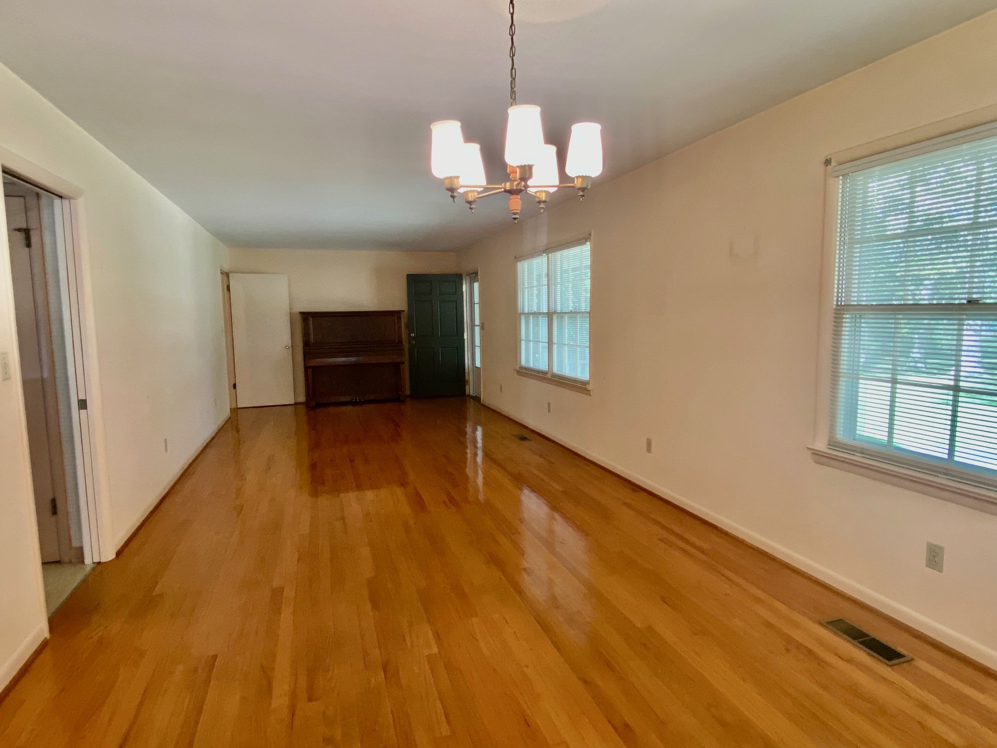 601 Marbury Rd Property Photo 10