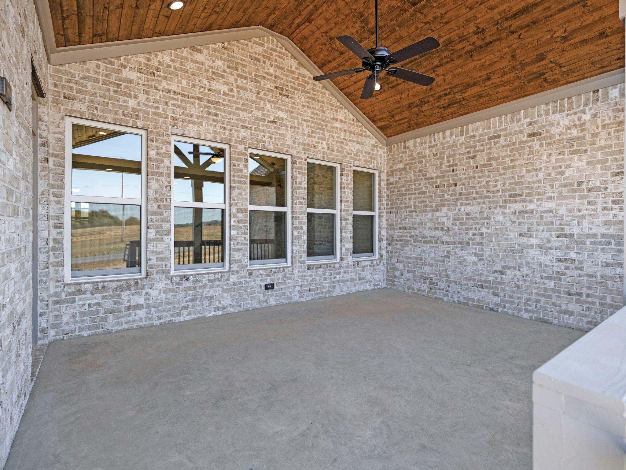 3030 Henley Way Property Photo 48