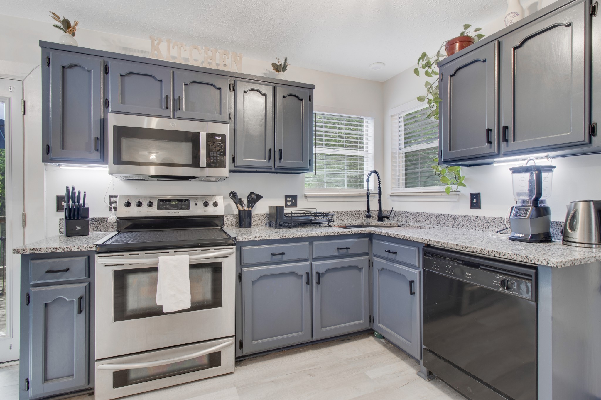 1148 White Mountain Ln Property Photo 15