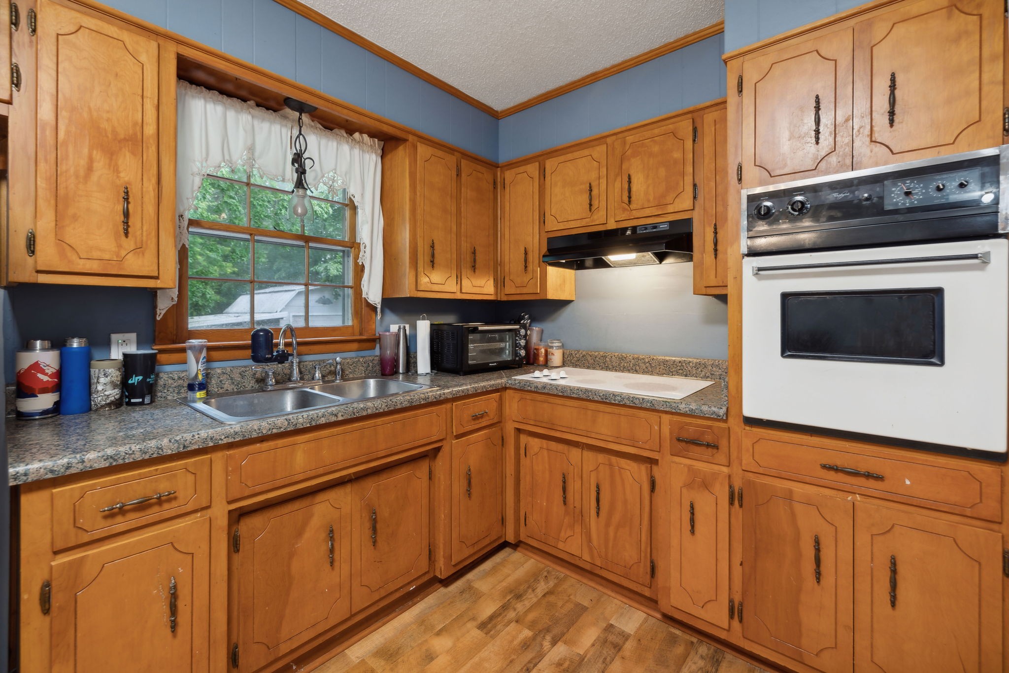 509 Crestwood Dr Property Photo 11