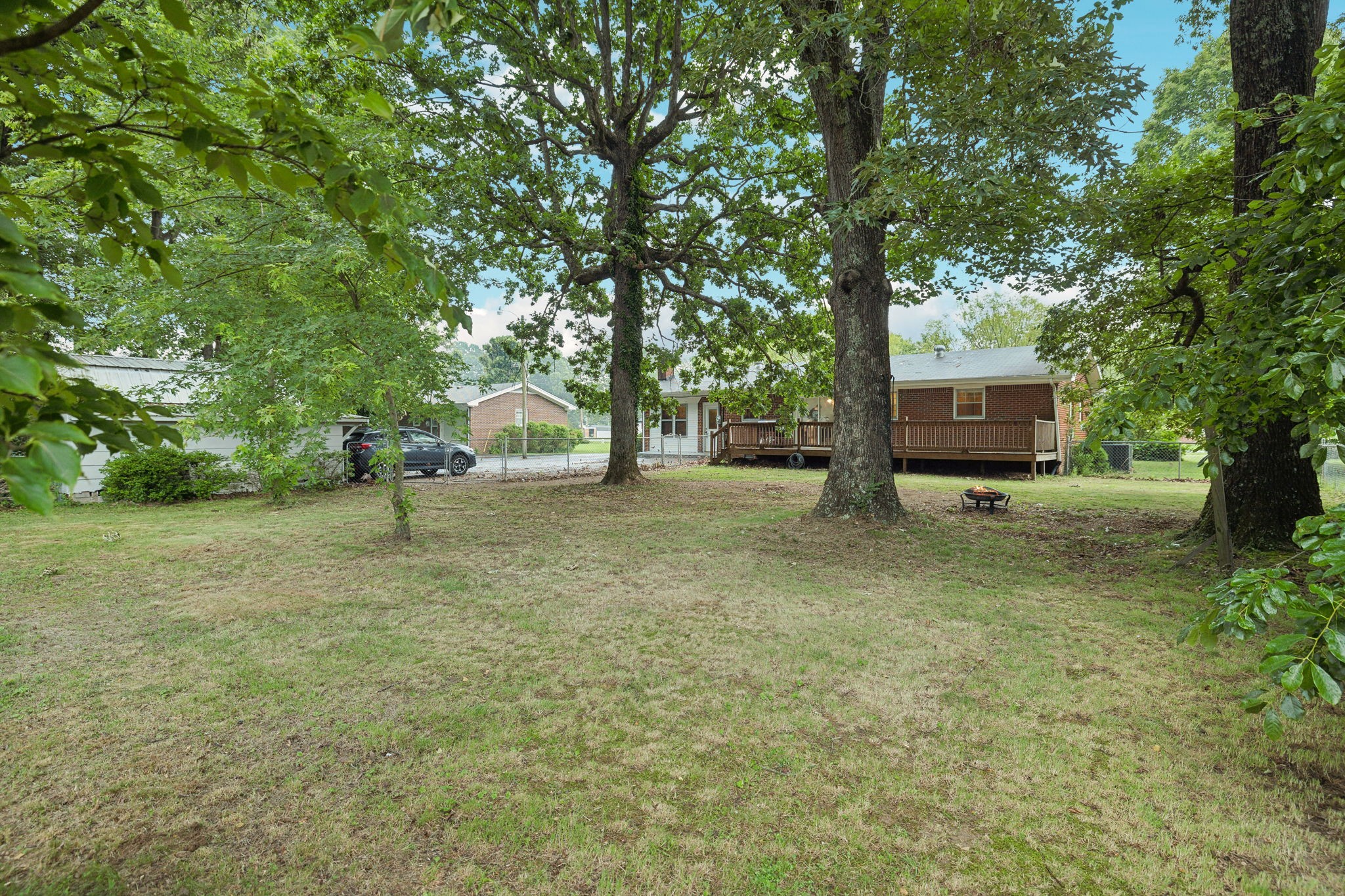 509 Crestwood Dr Property Photo 30