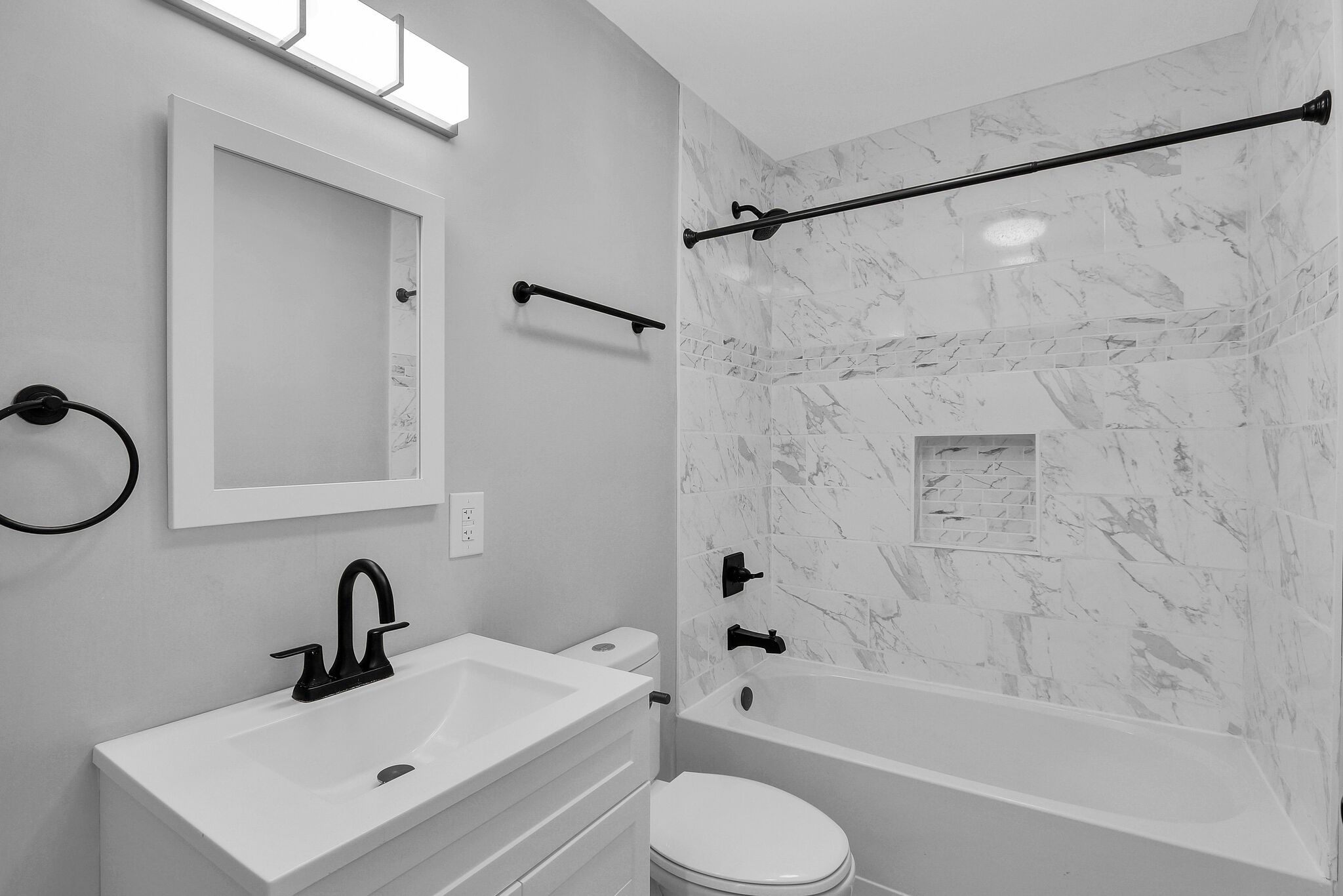 2128 Thomas Ave Property Photo 11