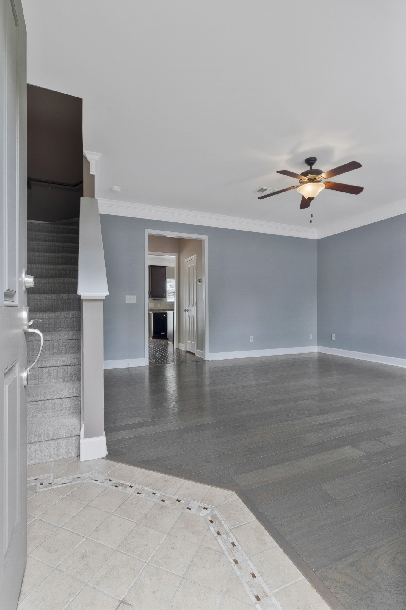 2025 Avery Park Dr Property Photo 5