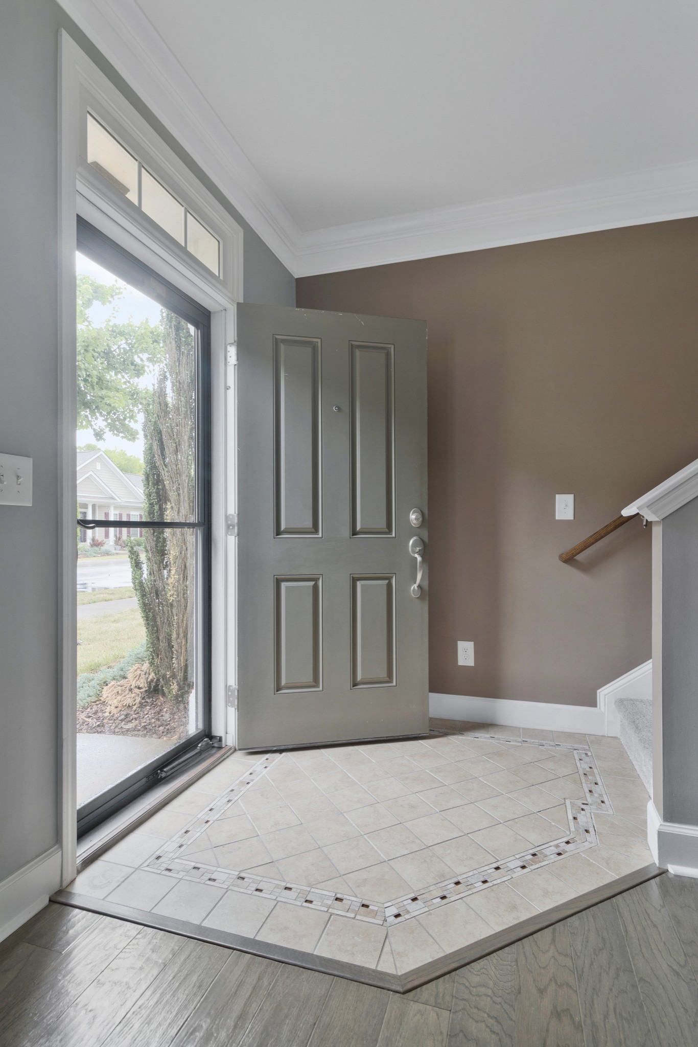2025 Avery Park Dr Property Photo 10