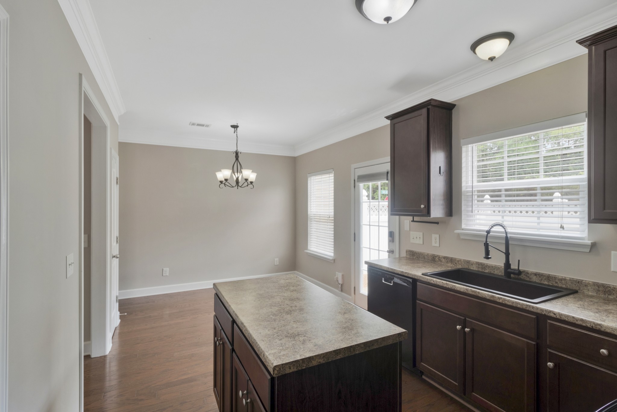 2025 Avery Park Dr Property Photo 15