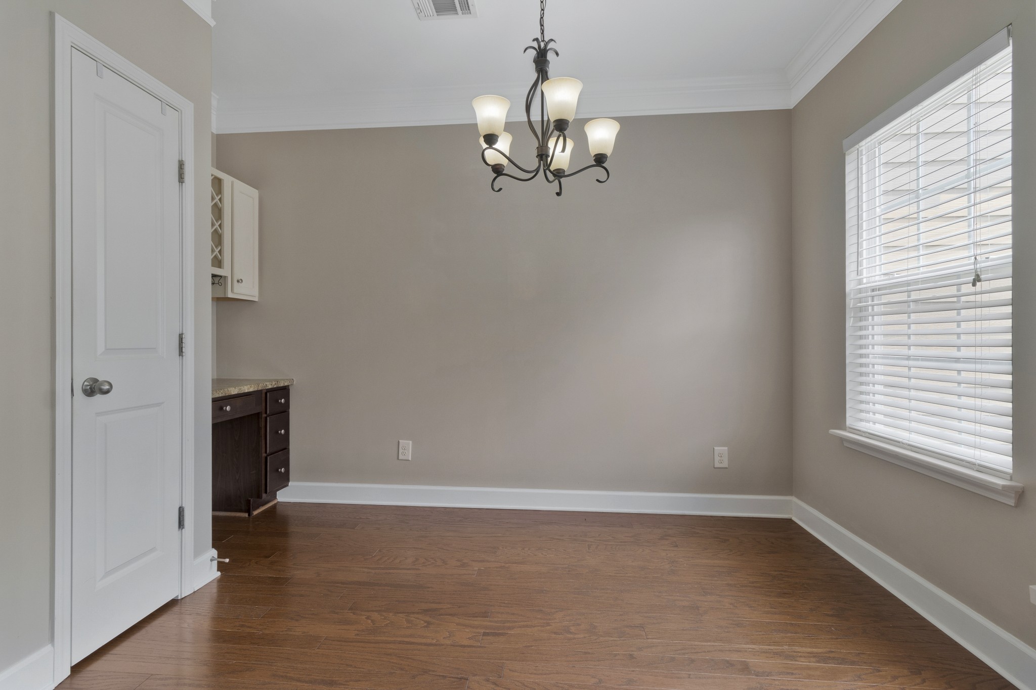 2025 Avery Park Dr Property Photo 16