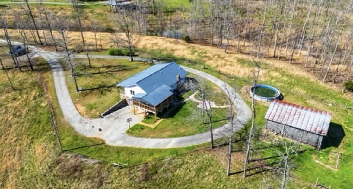 119 Kelleys Chapel Rd Property Photo 3