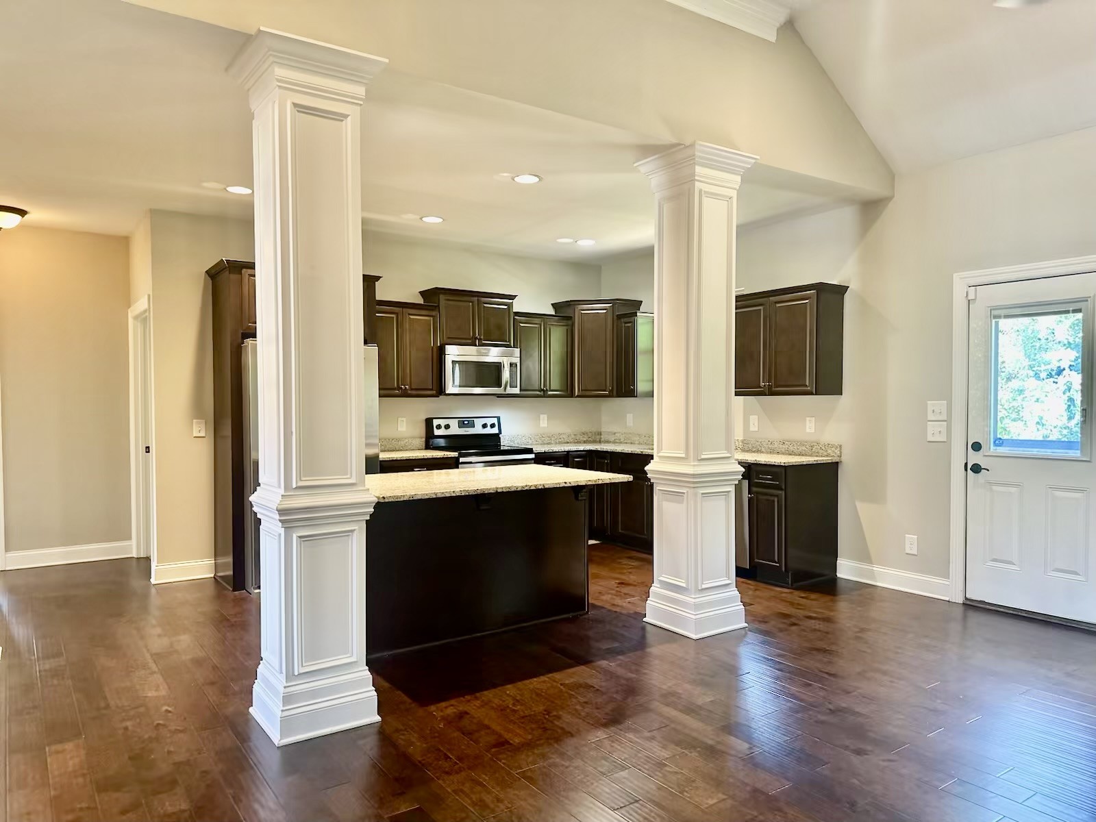 417 Zephyr Cv Property Photo 6
