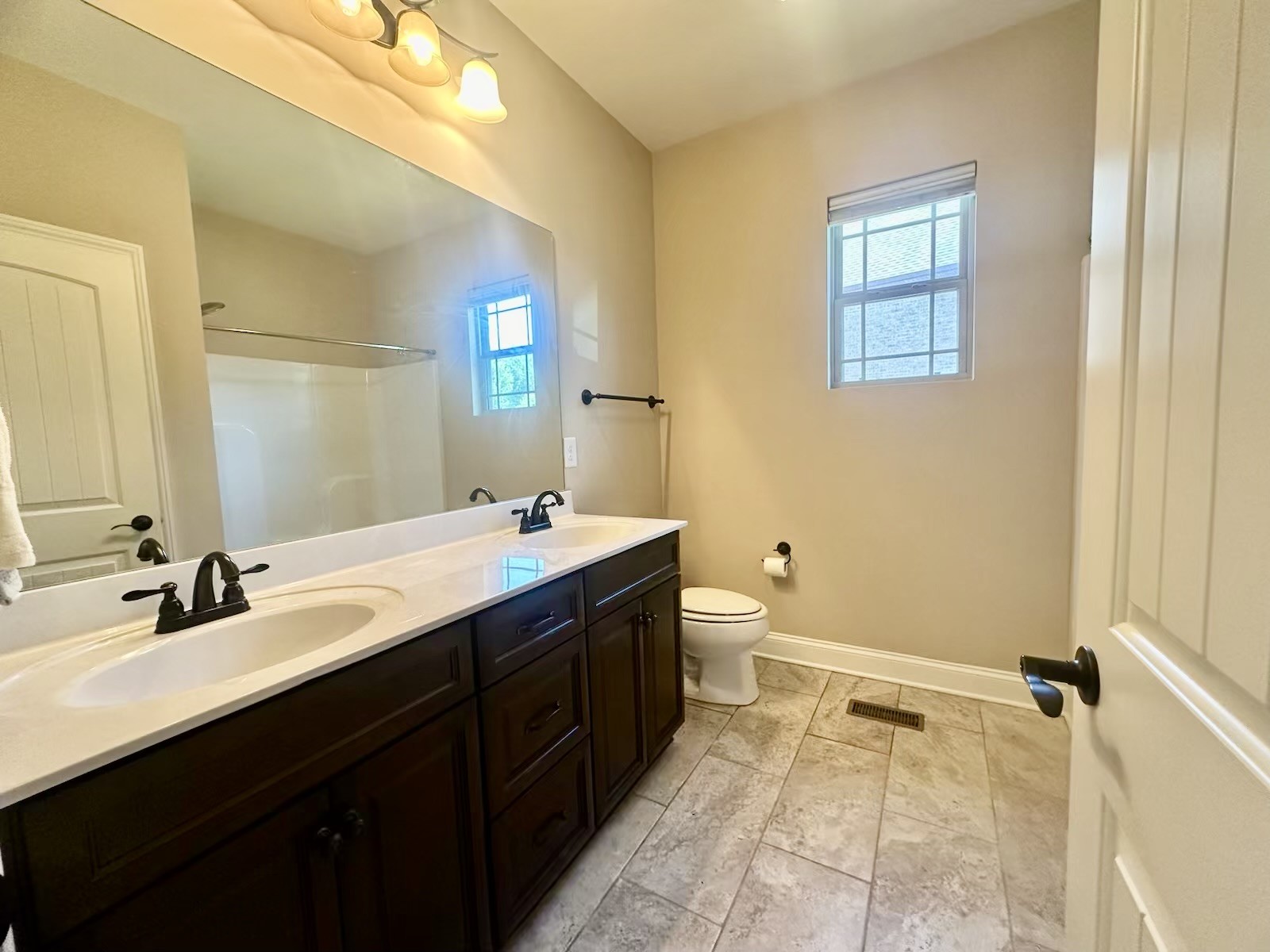 417 Zephyr Cv Property Photo 8
