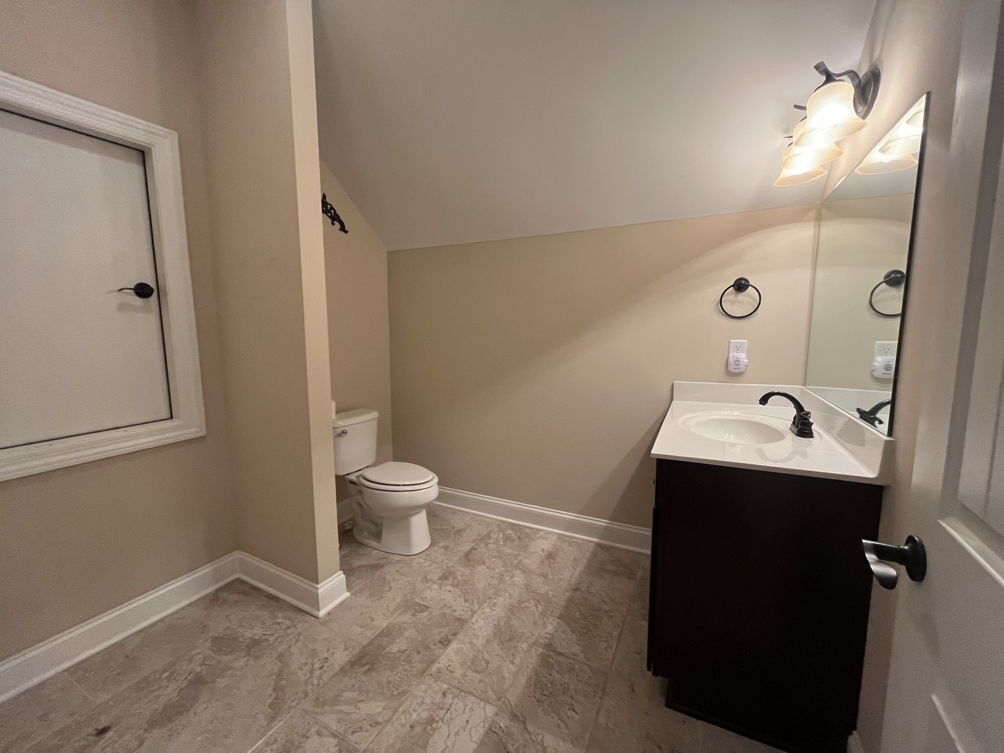 417 Zephyr Cv Property Photo 18