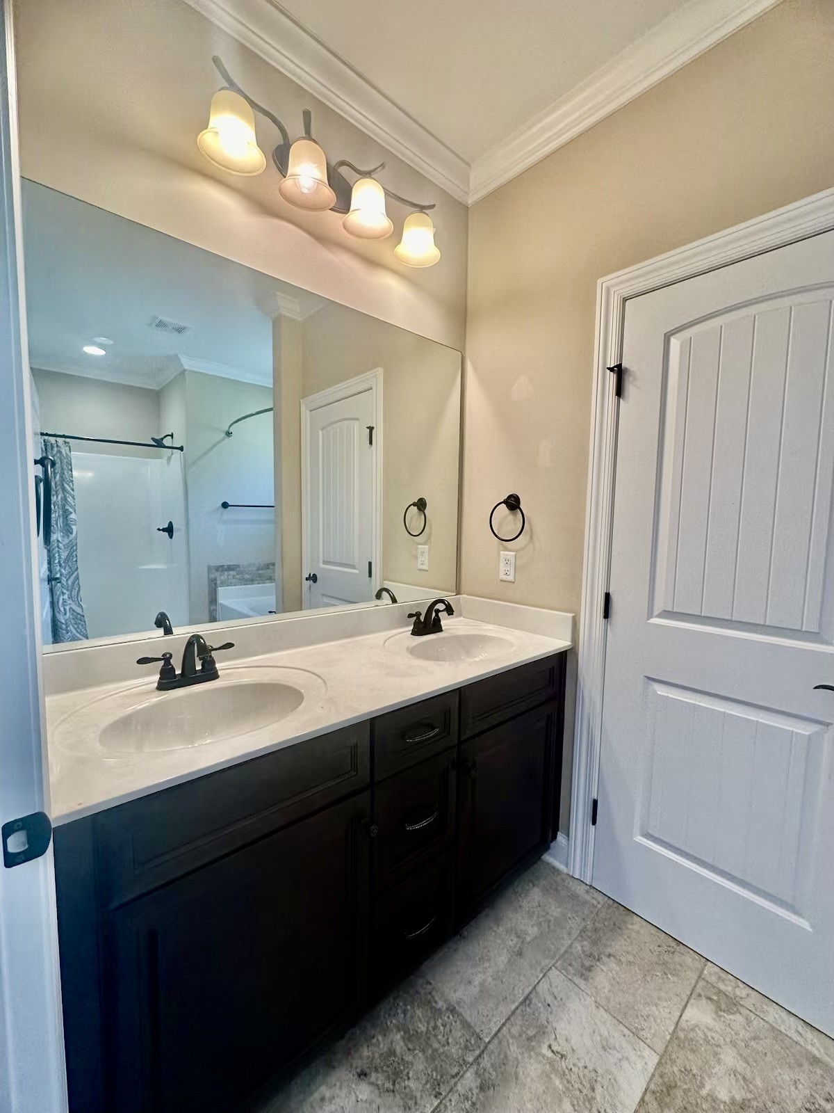 417 Zephyr Cv Property Photo 26