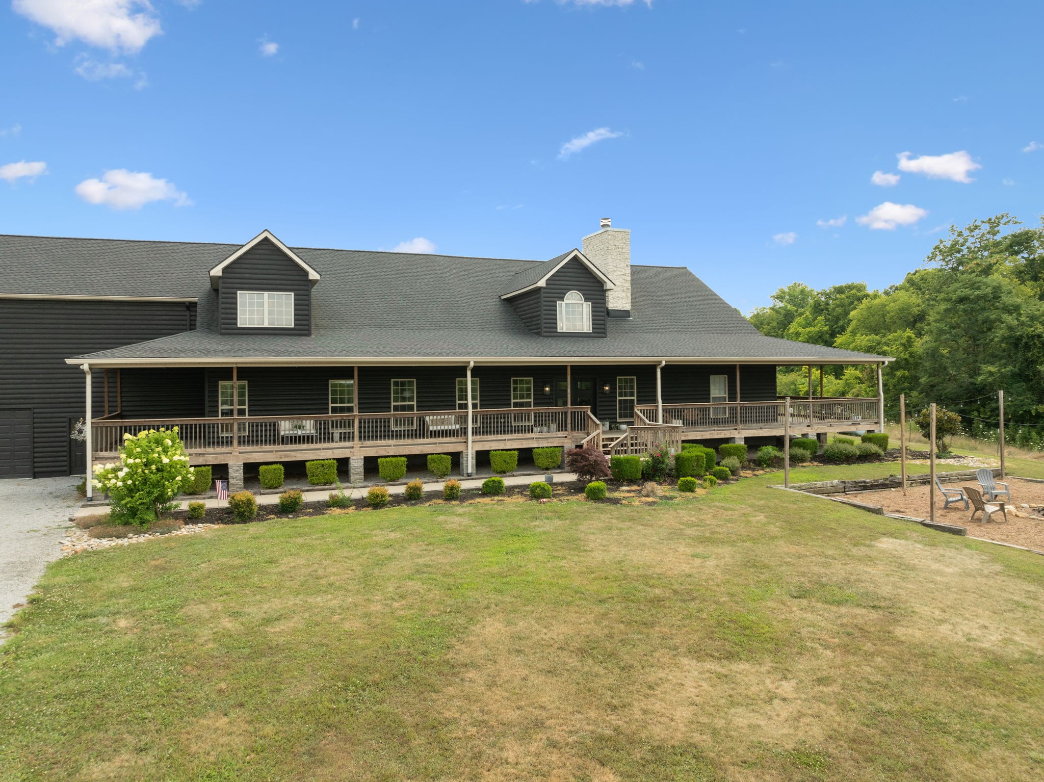 7988 Golf Club Rd Property Photo 4