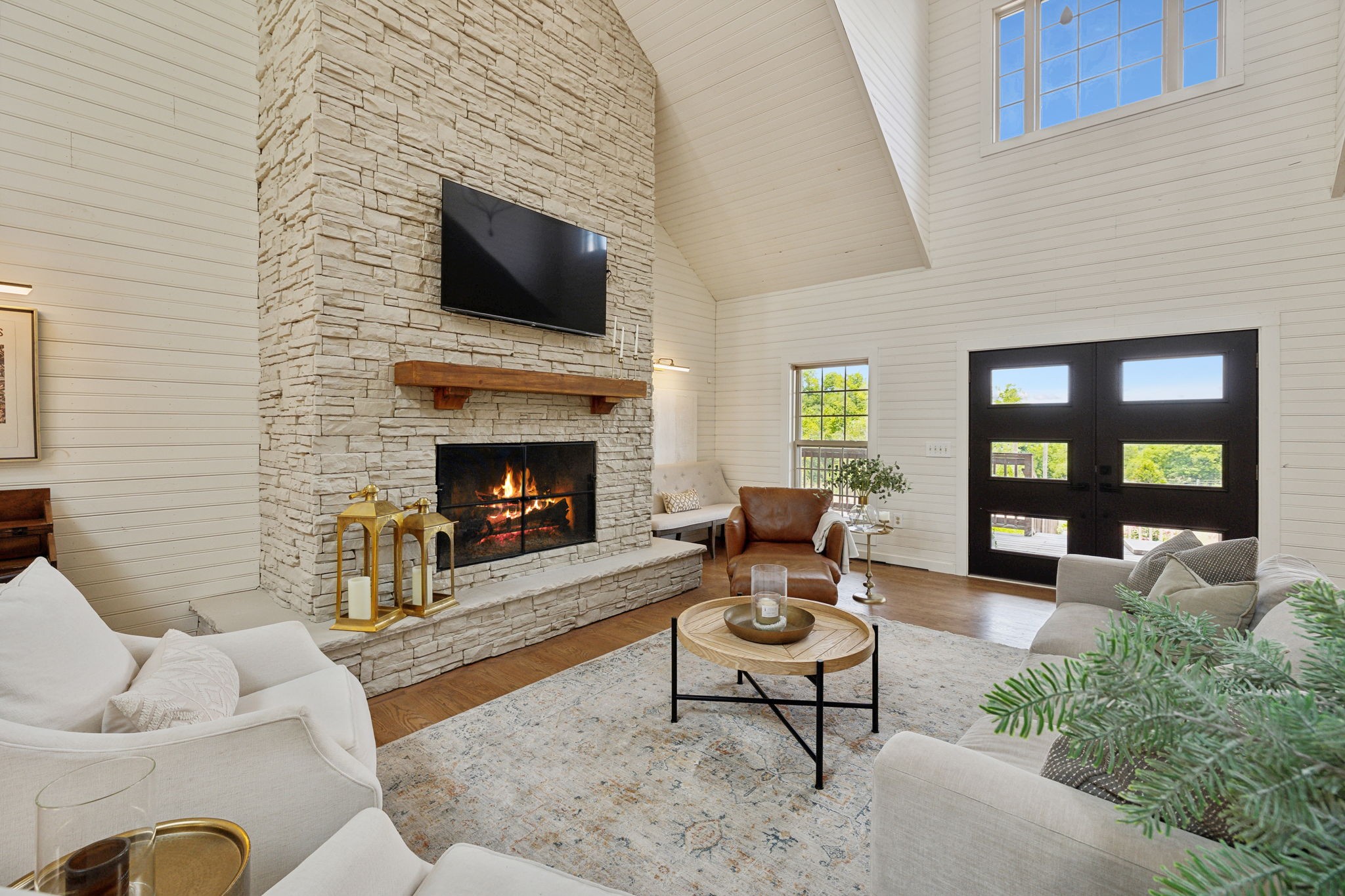 7988 Golf Club Rd Property Photo 8