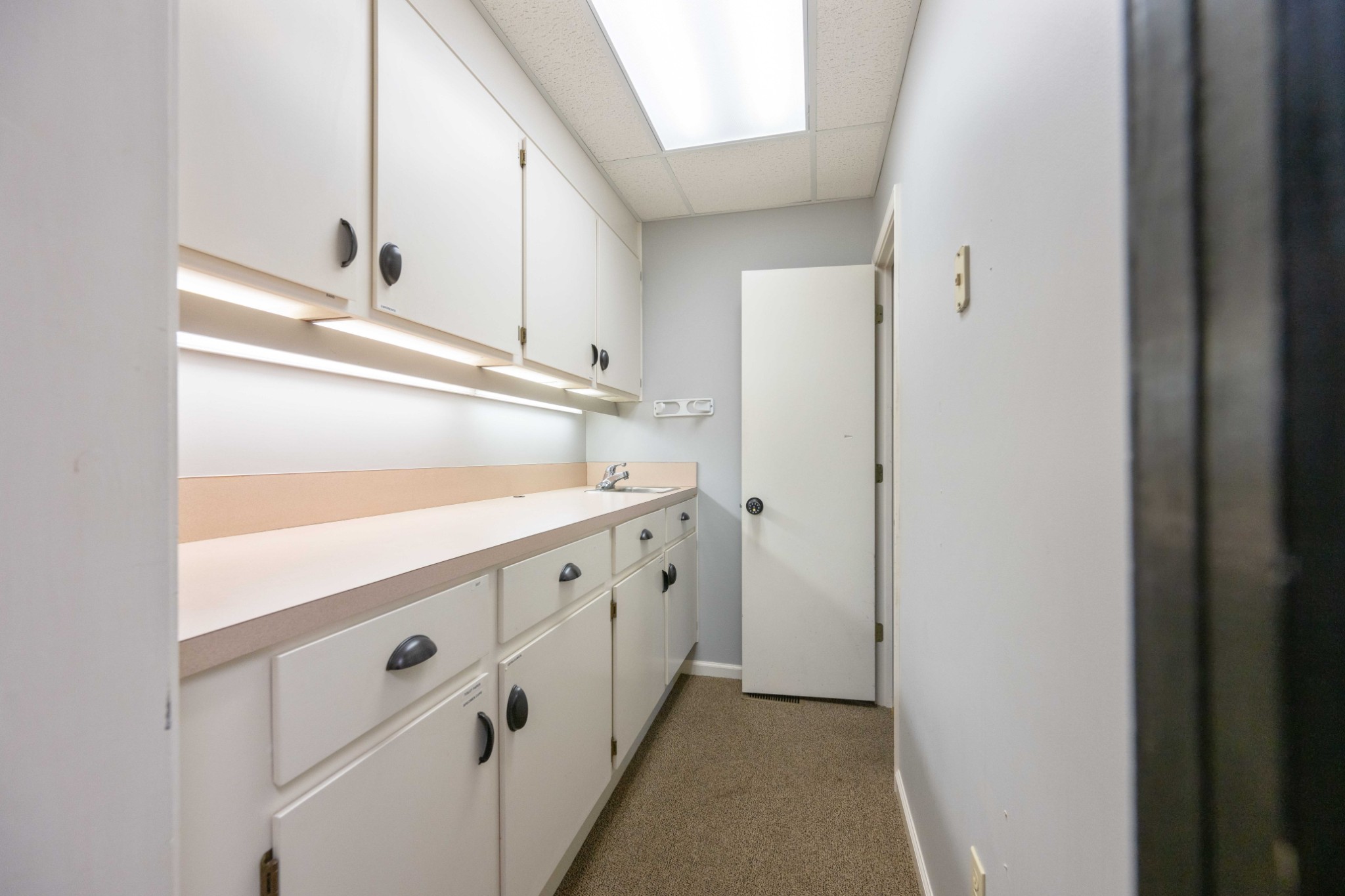 159 Court Sq Property Photo 15