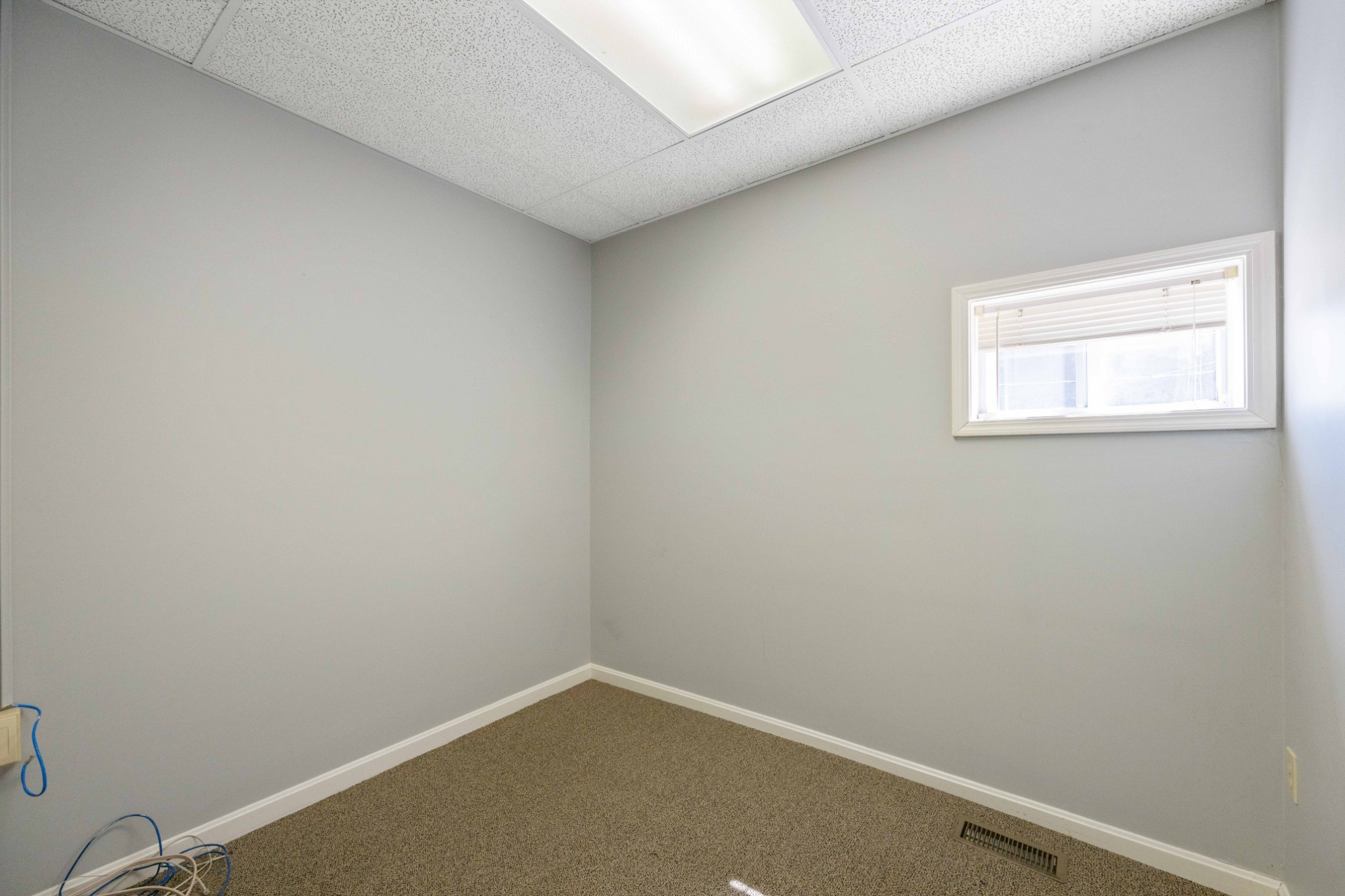 159 Court Sq Property Photo 16