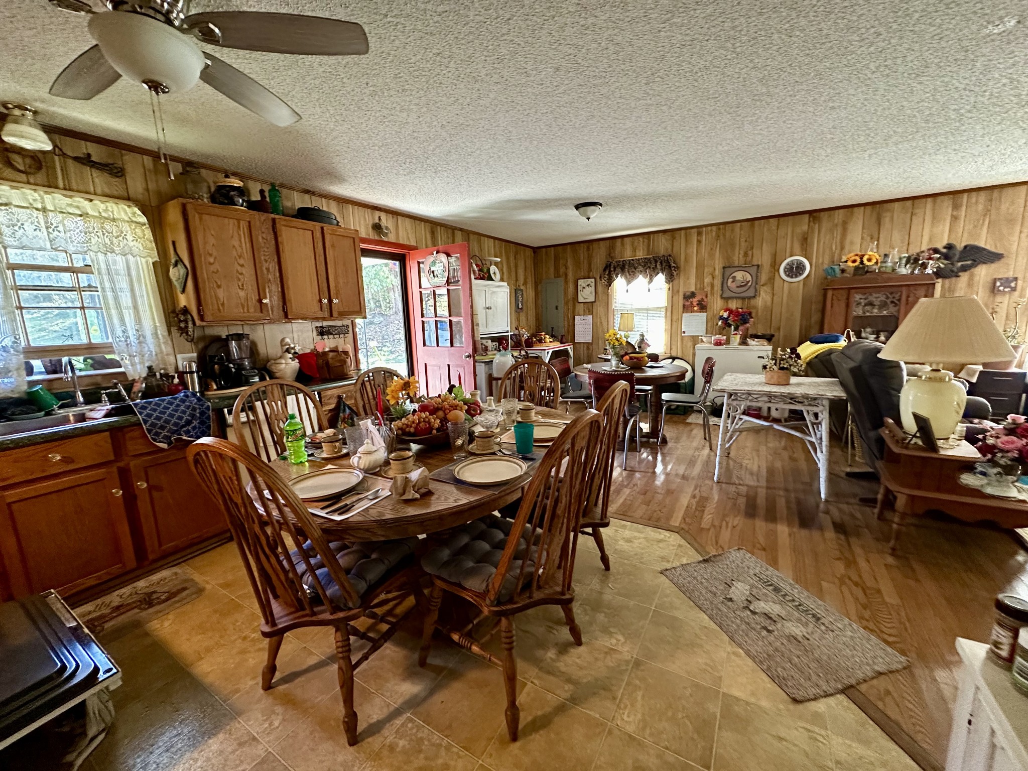 1783 Agnew Rd Property Photo 7