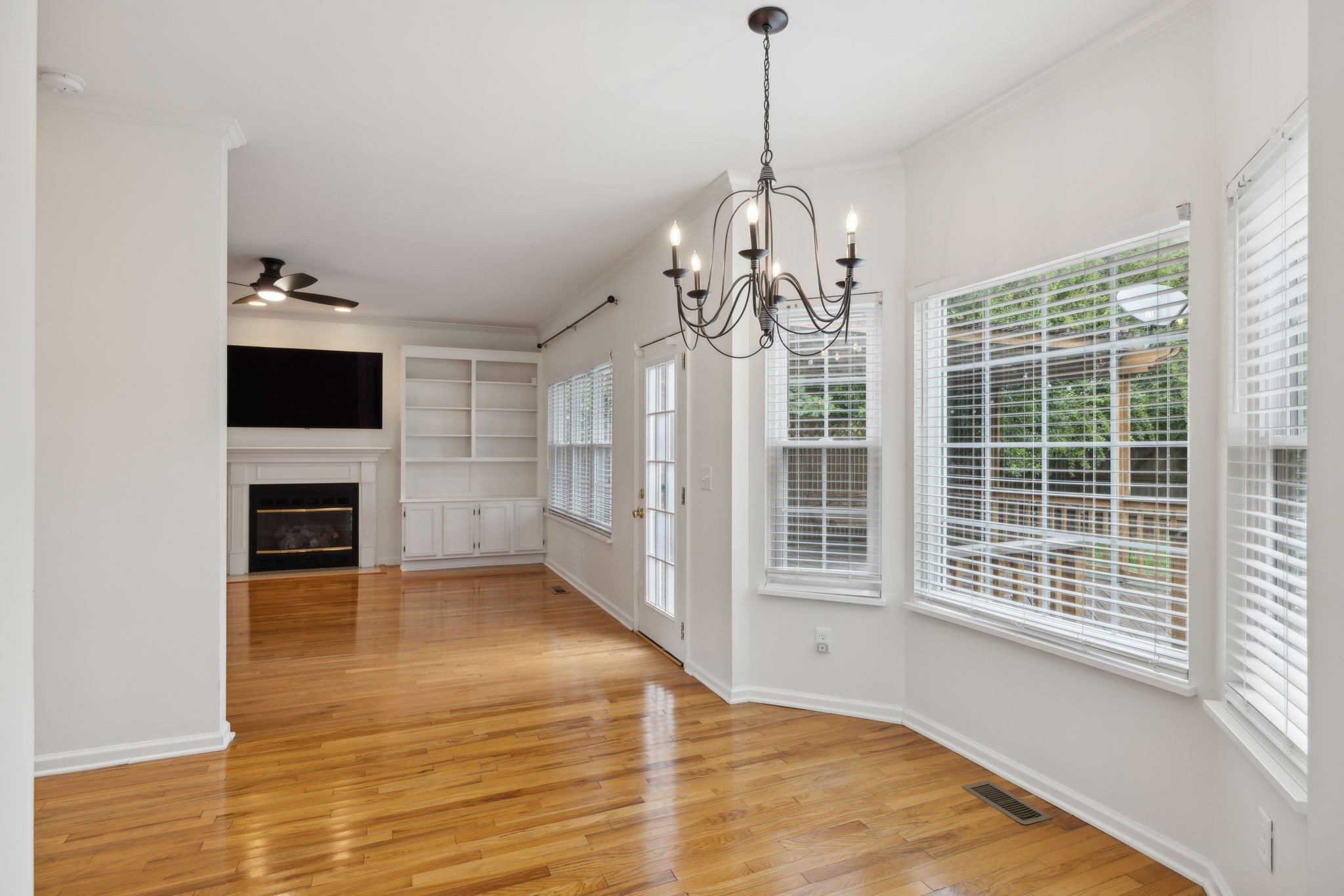 199 Clarendon Cir Property Photo 11