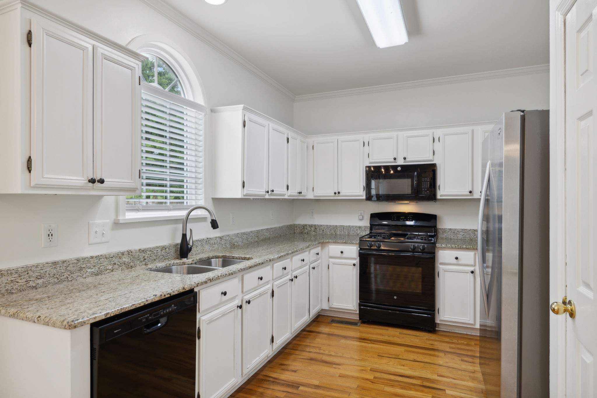 199 Clarendon Cir Property Photo 13