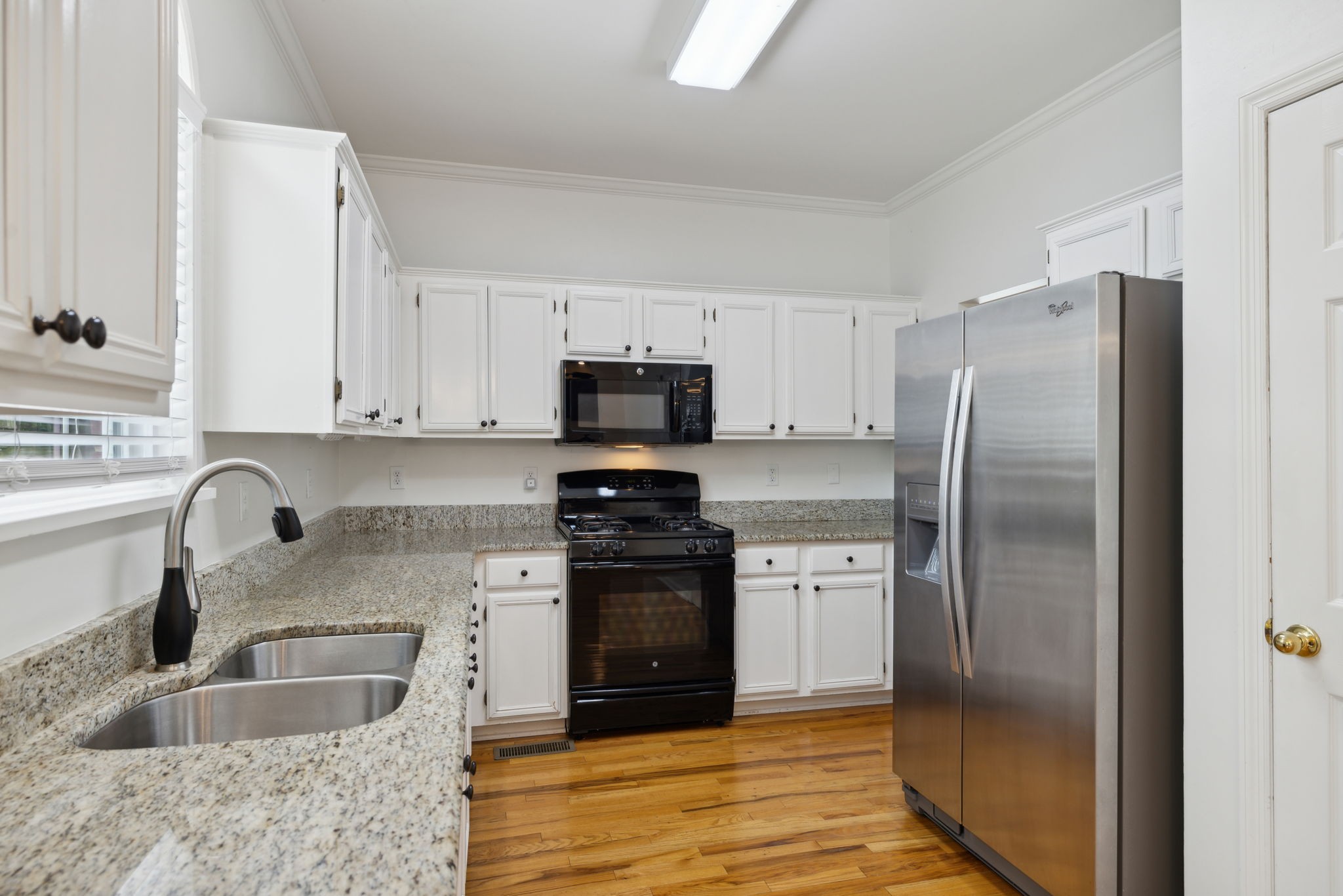 199 Clarendon Cir Property Photo 14