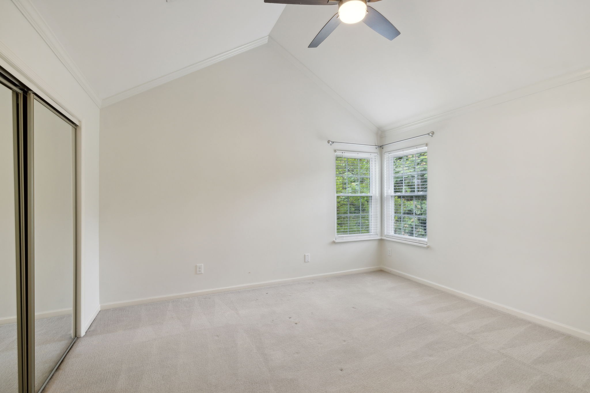 199 Clarendon Cir Property Photo 25