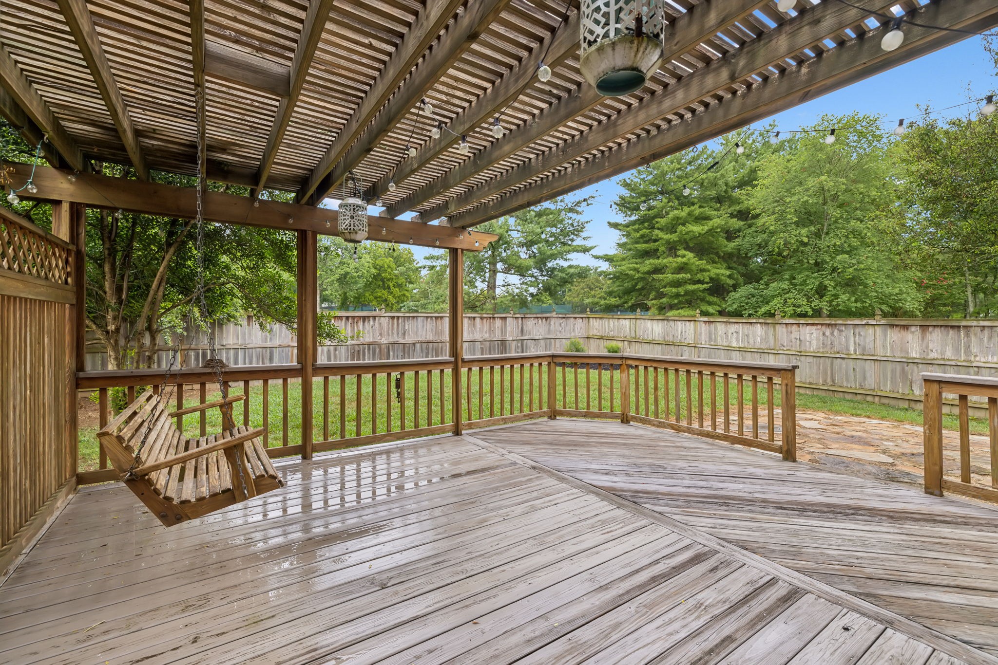 199 Clarendon Cir Property Photo 36