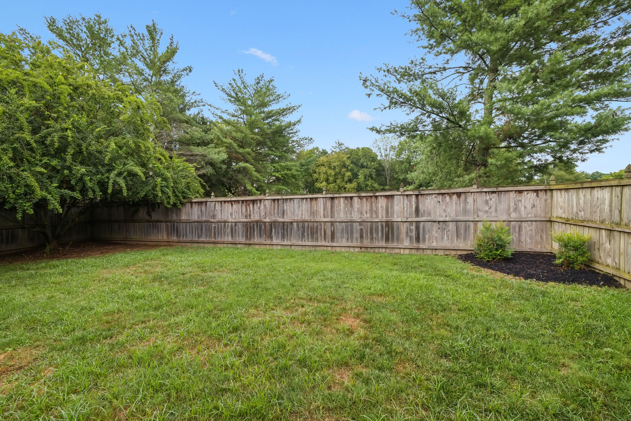 199 Clarendon Cir Property Photo 38