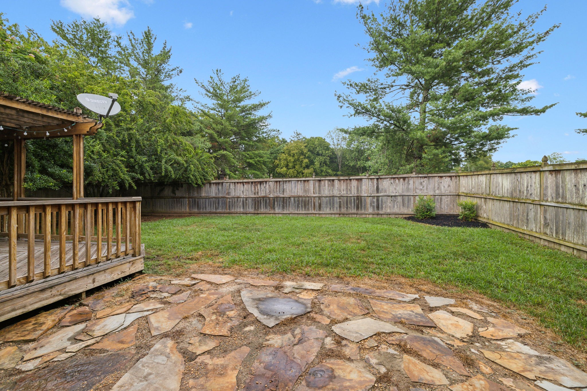 199 Clarendon Cir Property Photo 39