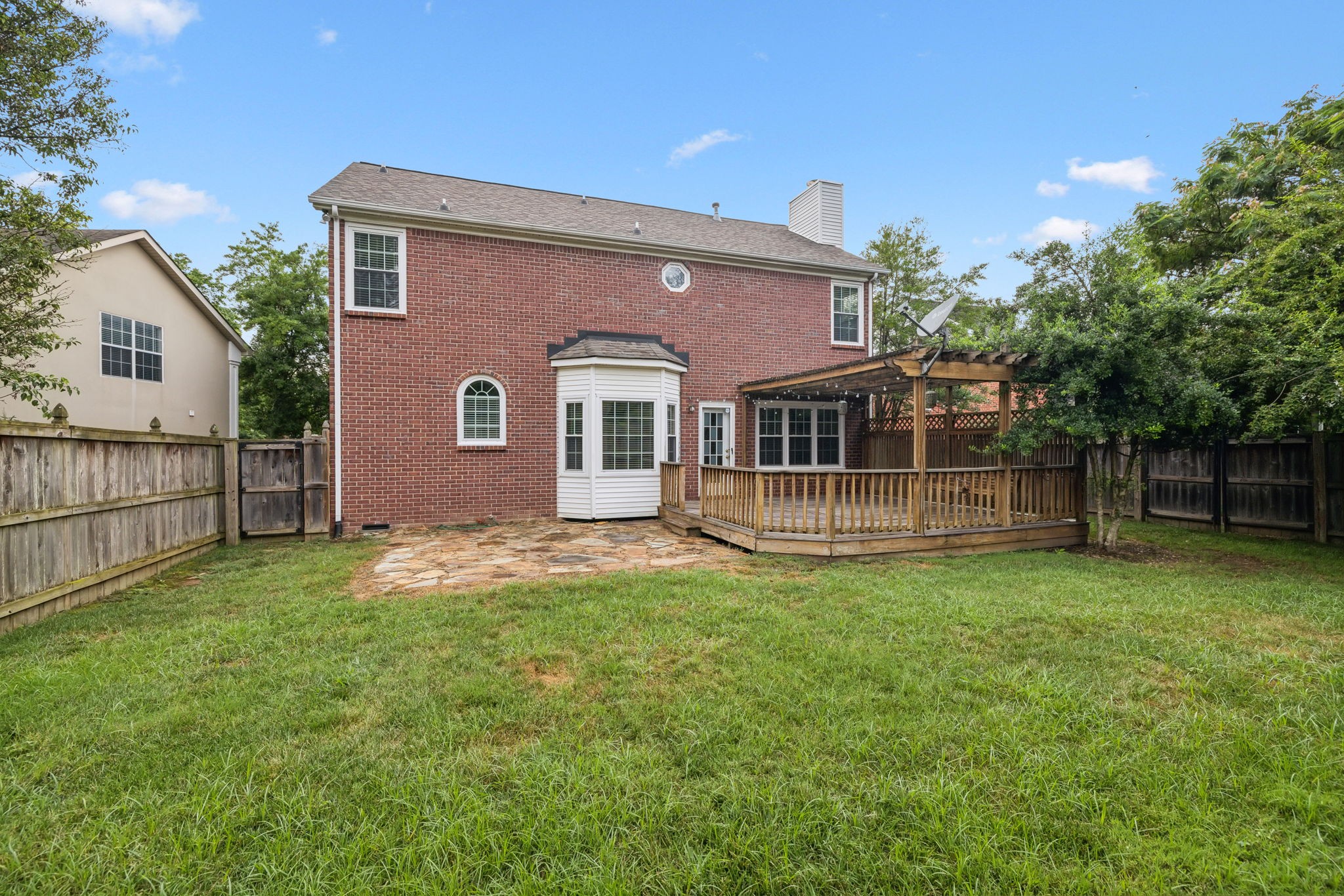199 Clarendon Cir Property Photo 40