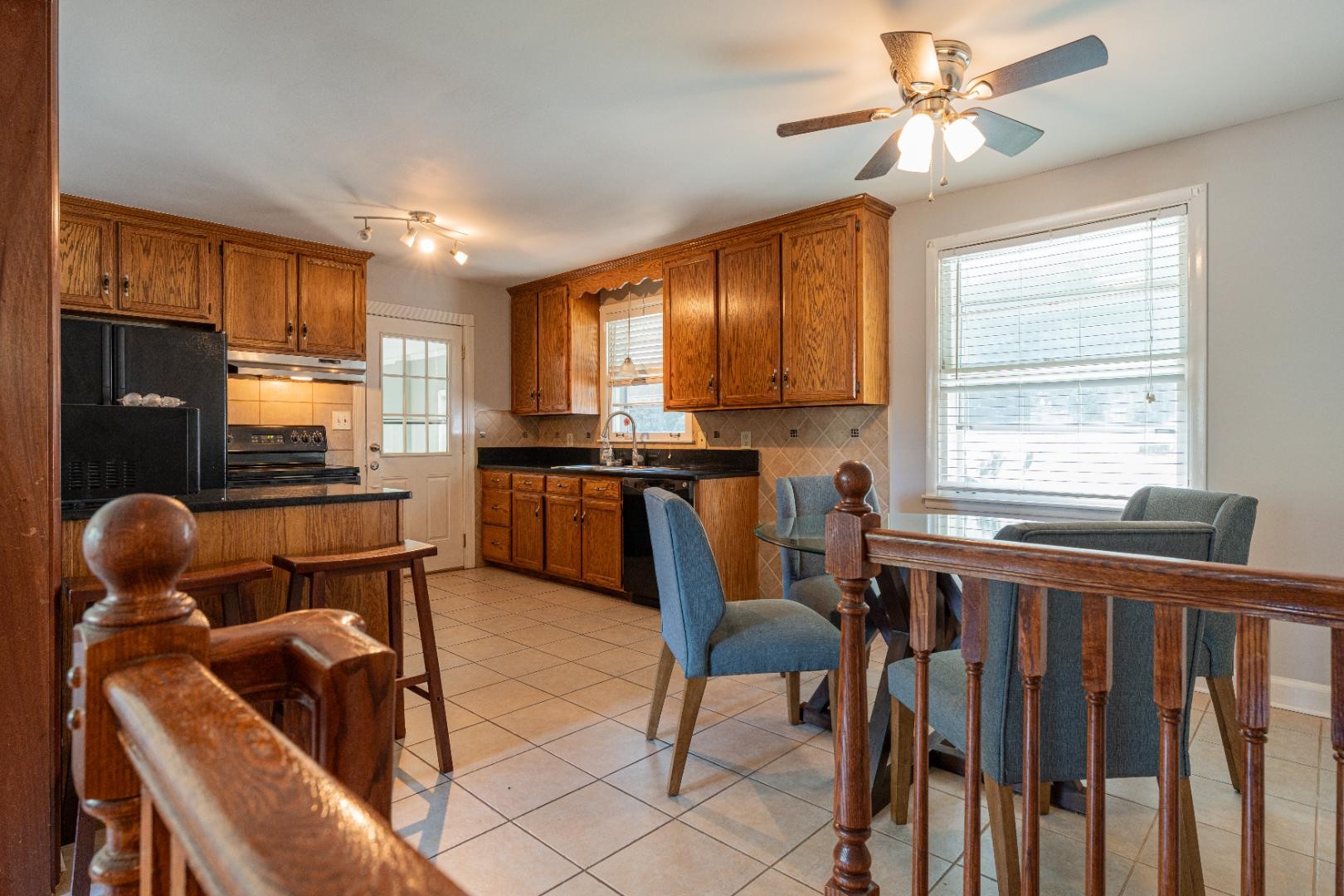 610 Glenpark Ct Property Photo 5