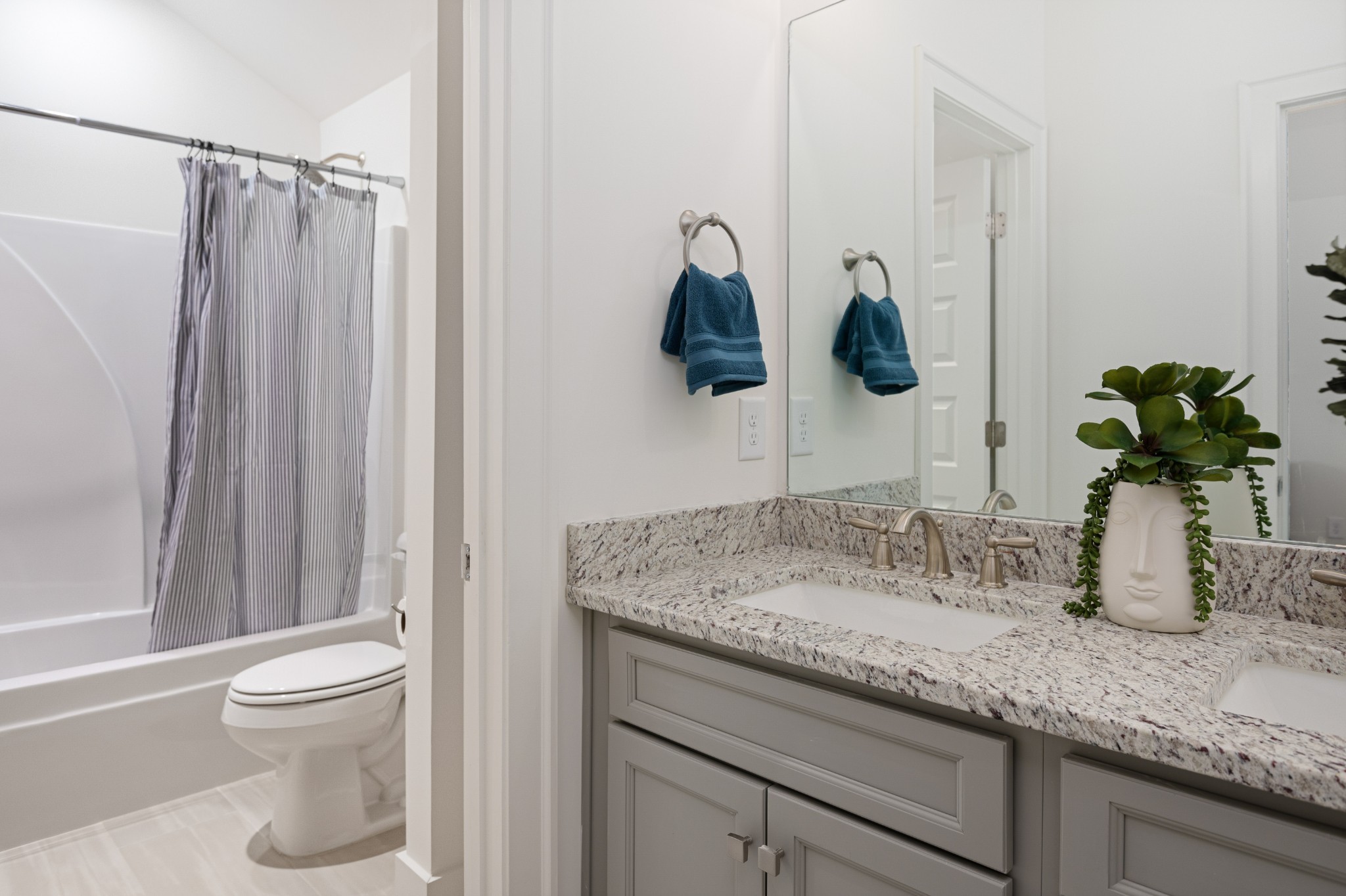 6914 Chatsworth Drive Property Photo 14