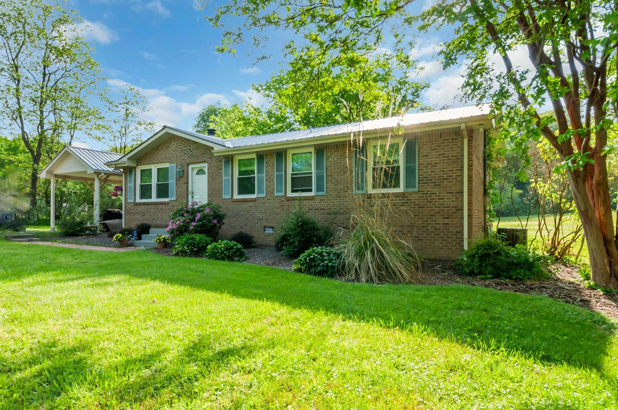 7218 Dogwood Dr Property Photo 1