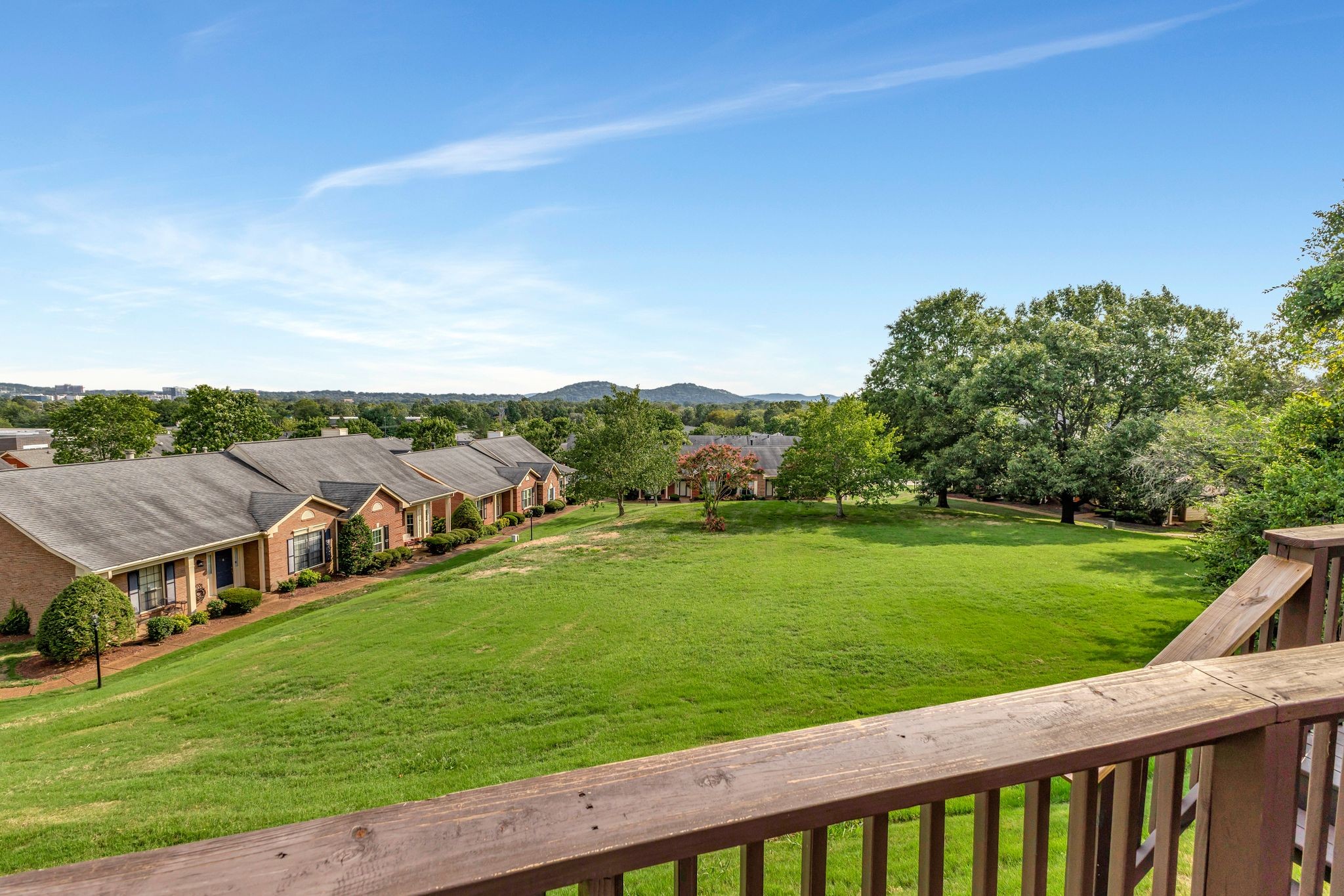 1802 Brentwood Pointe Property Photo 5