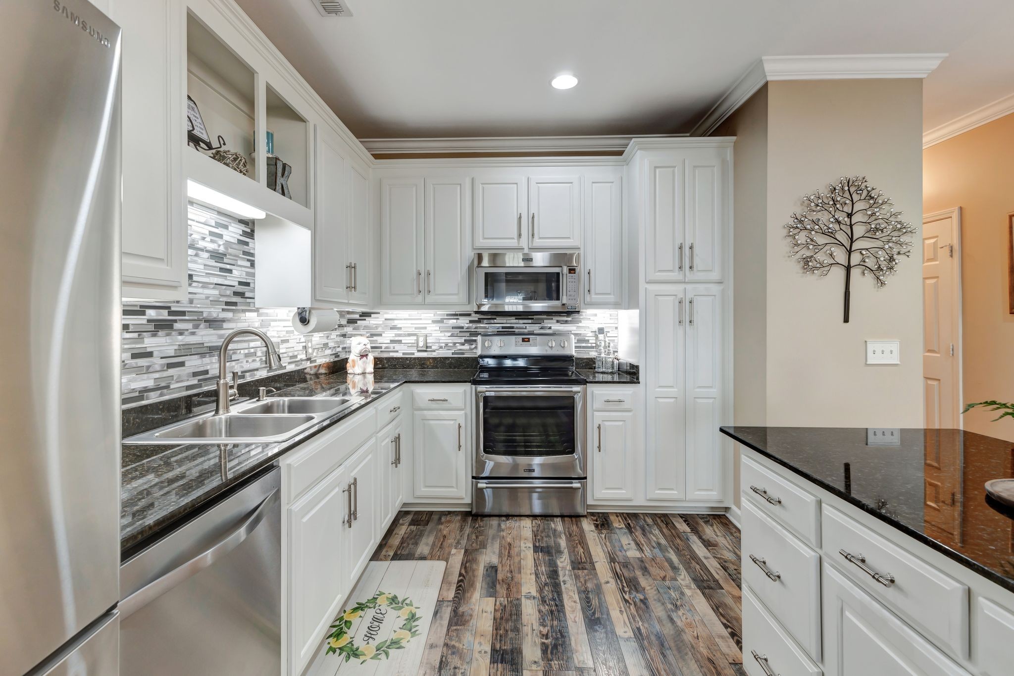 1802 Brentwood Pointe Property Photo 17