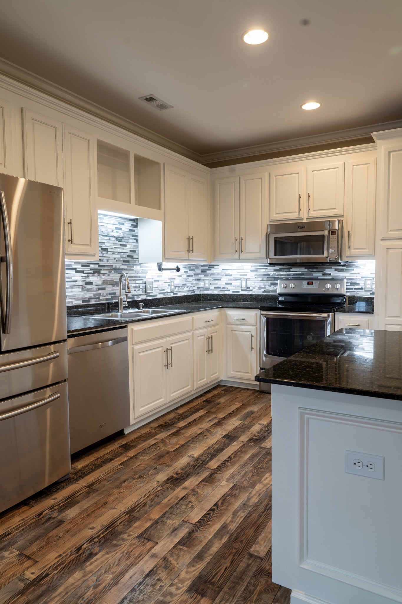1802 Brentwood Pointe Property Photo 26