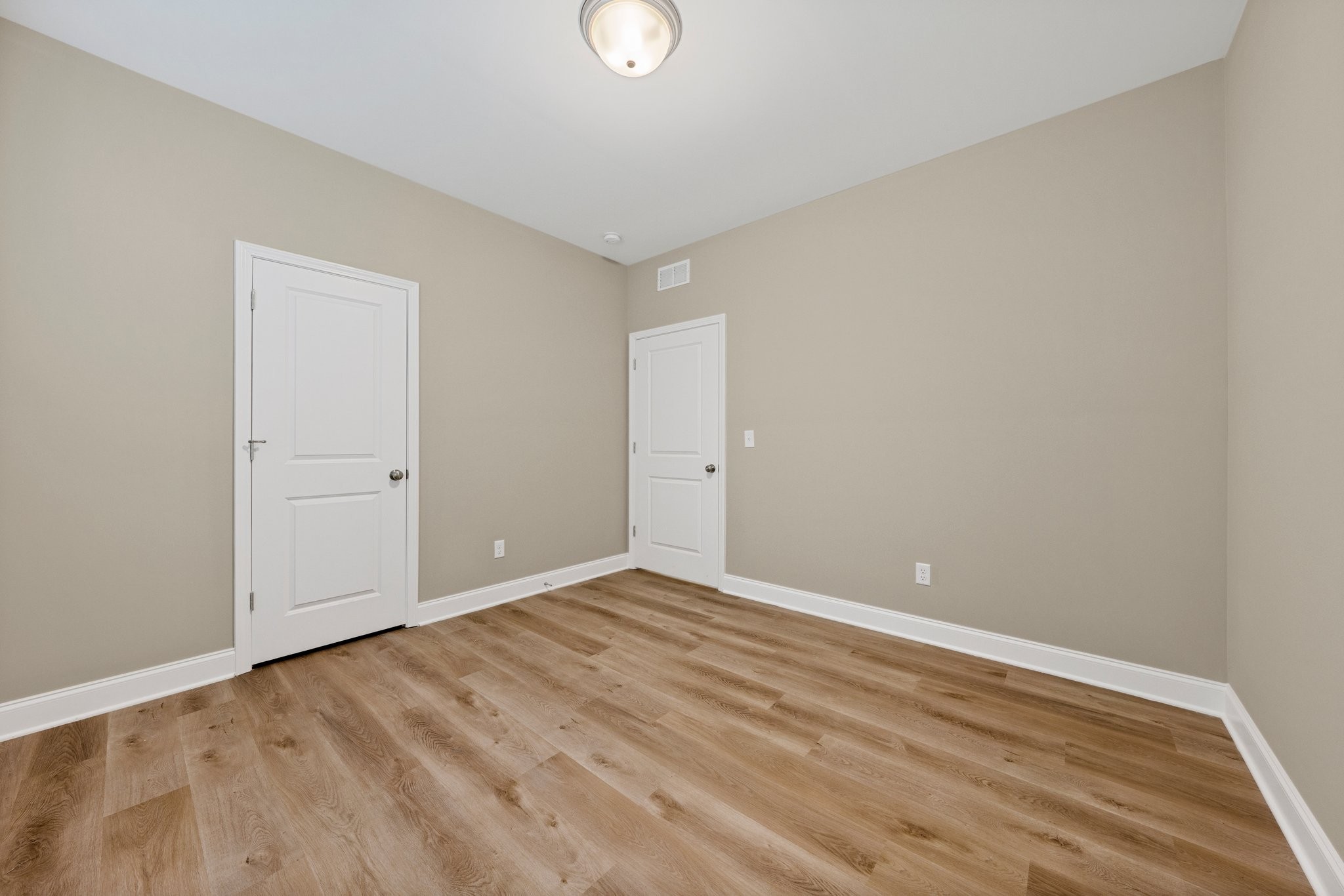 1110 Andover Dr Property Photo 7