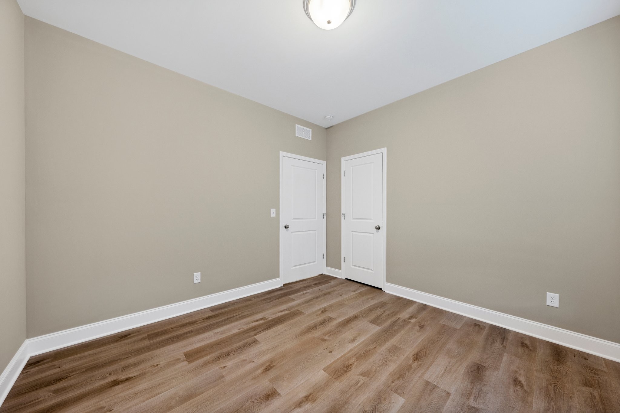 1110 Andover Dr Property Photo 26